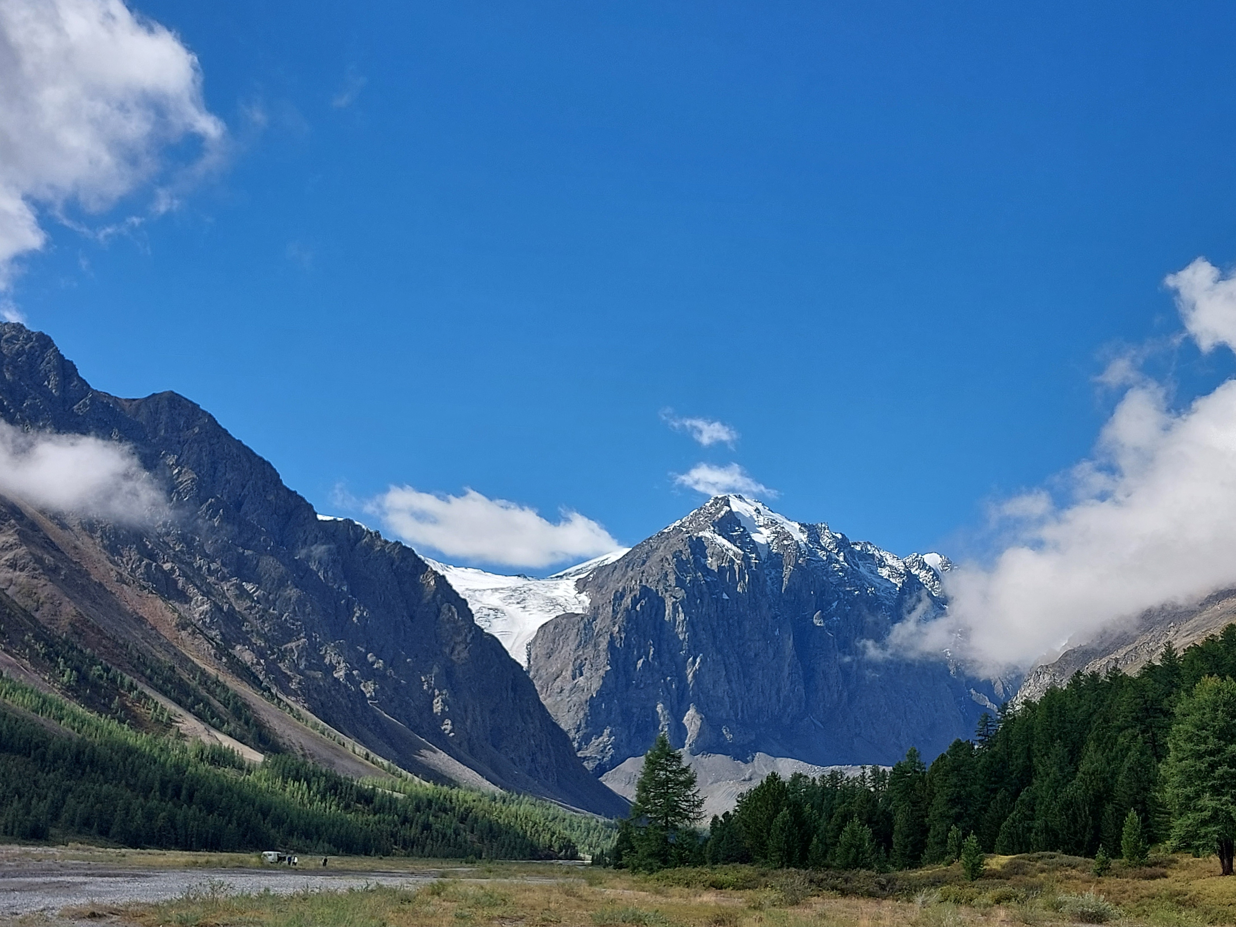 Серебро Алтая, треккинг без рюкзаков к ледникам Актру. (6/36)