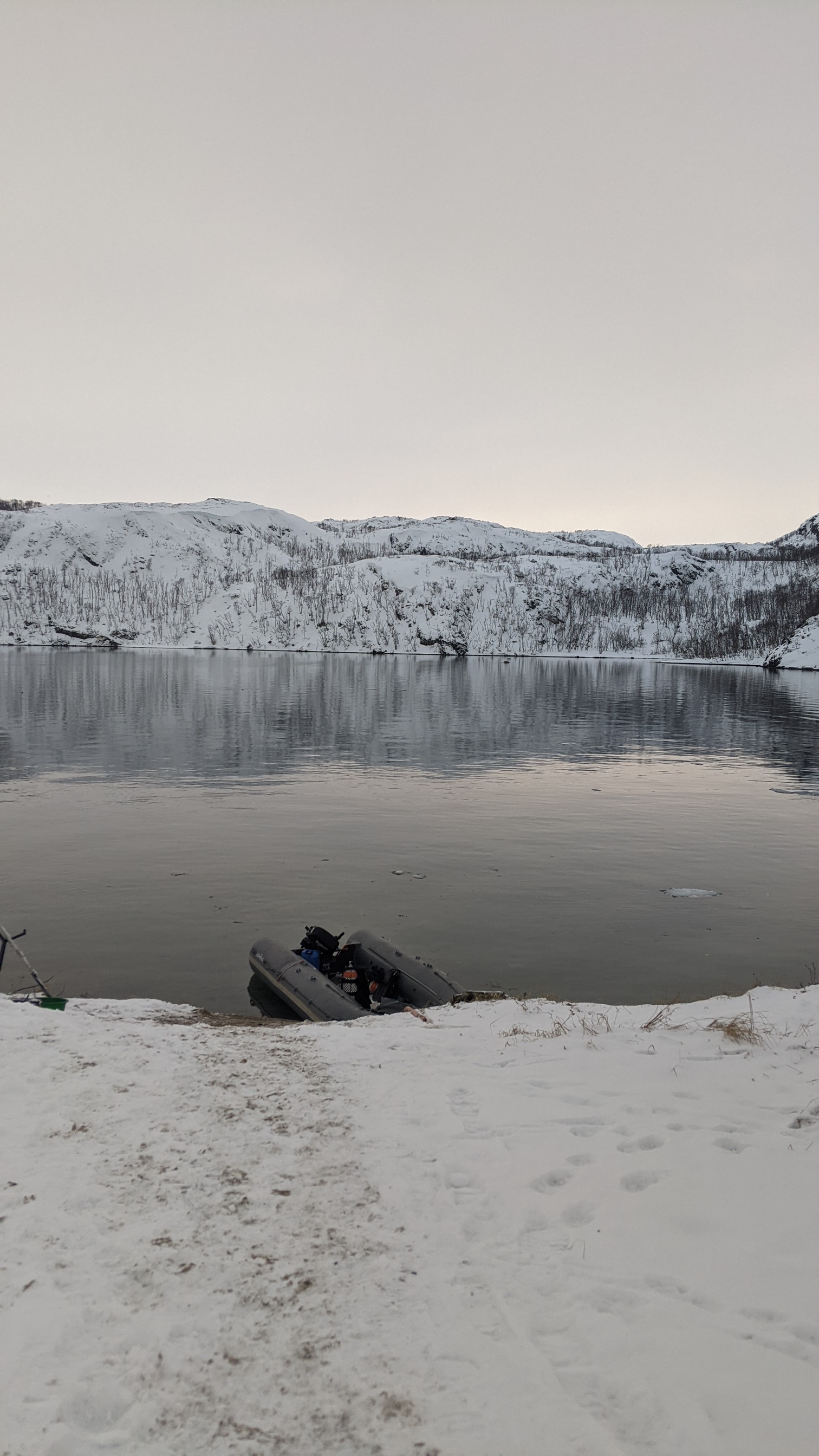 Дикий пляж, скалы и морские обитатели. (18/24)