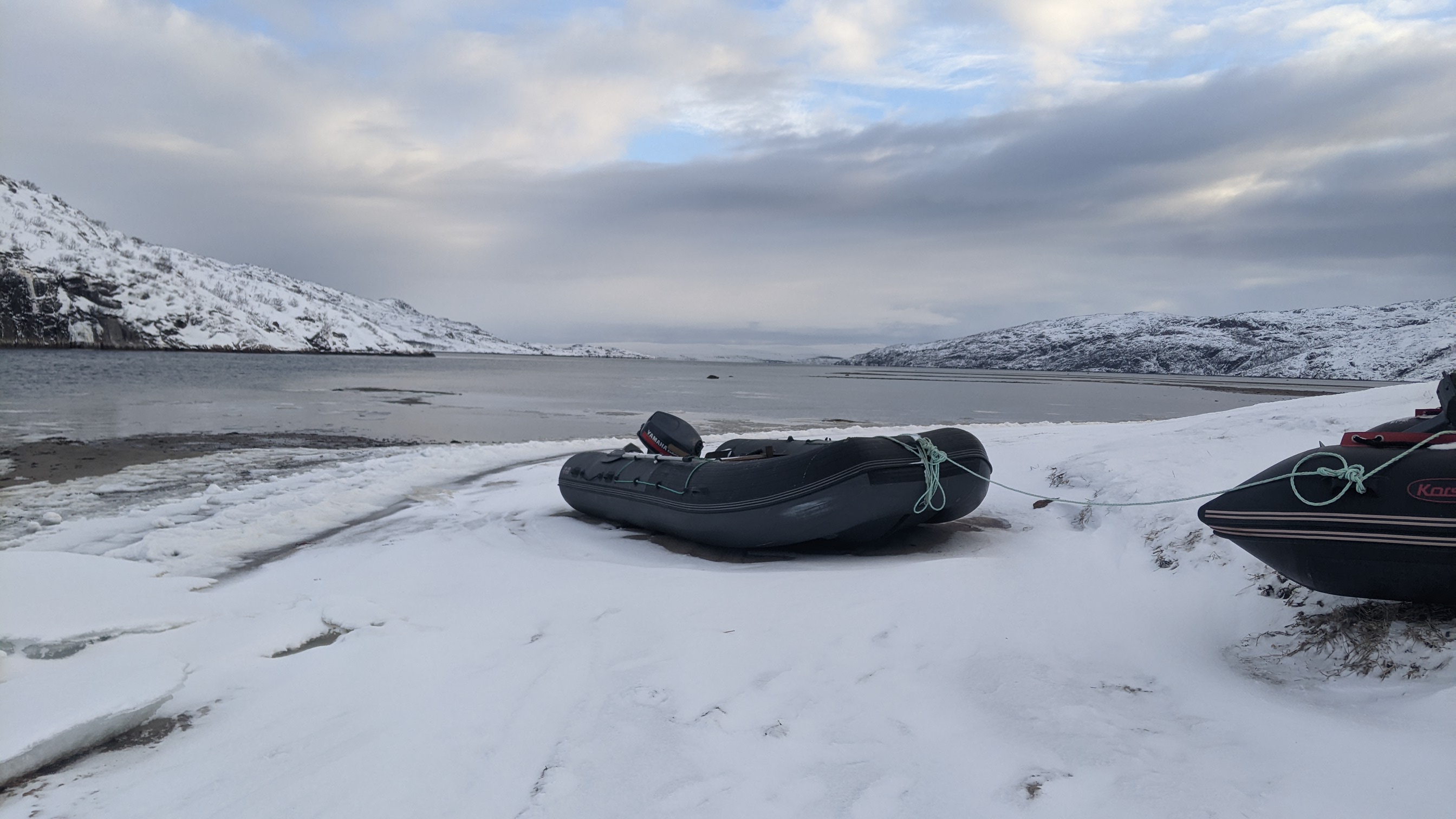 Дикий пляж, скалы и морские обитатели. (14/24)