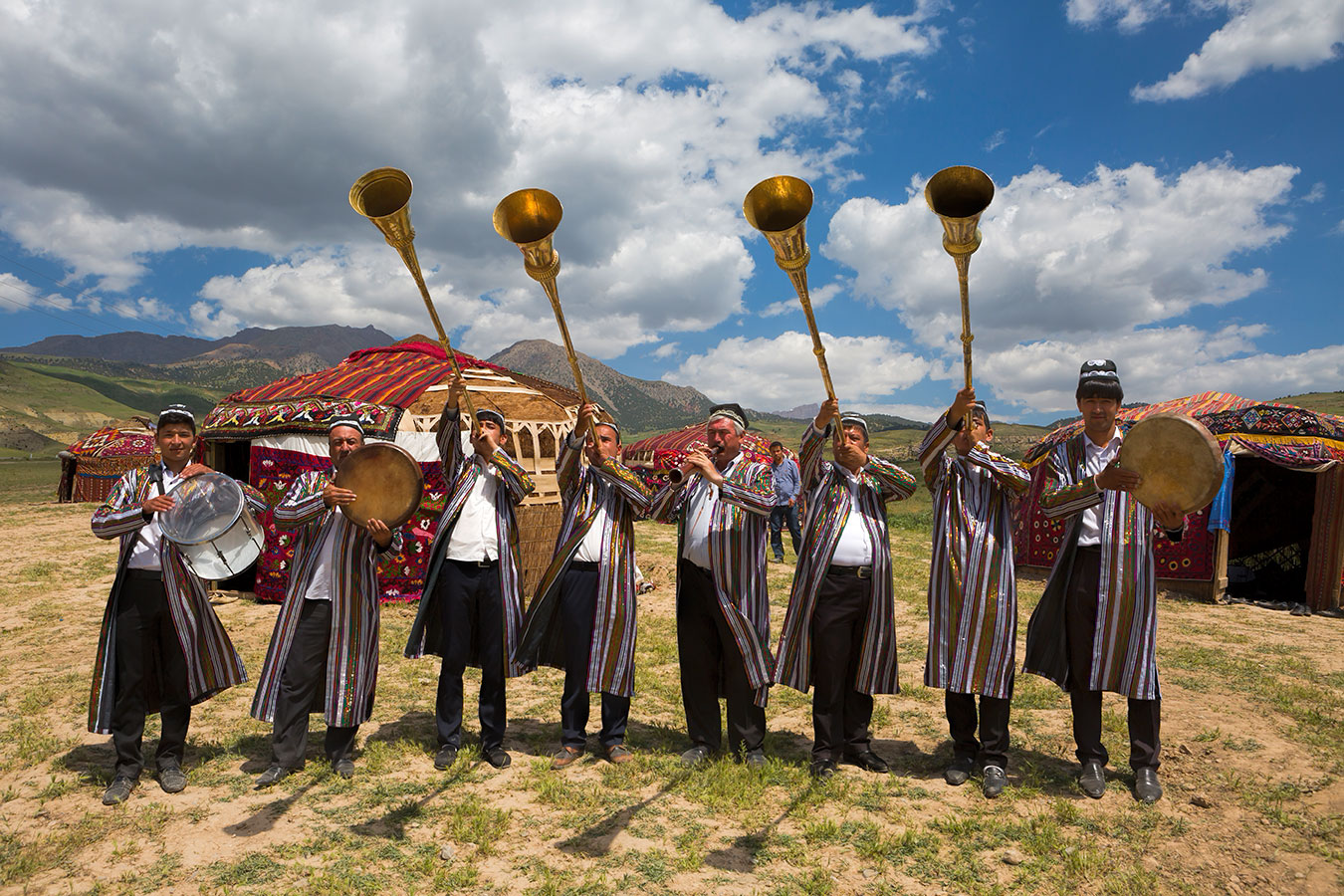 Магия Навруза в сердце Древнего Хорезма: от Ташкента до Хивы с перелетом до Нукус (3/56)