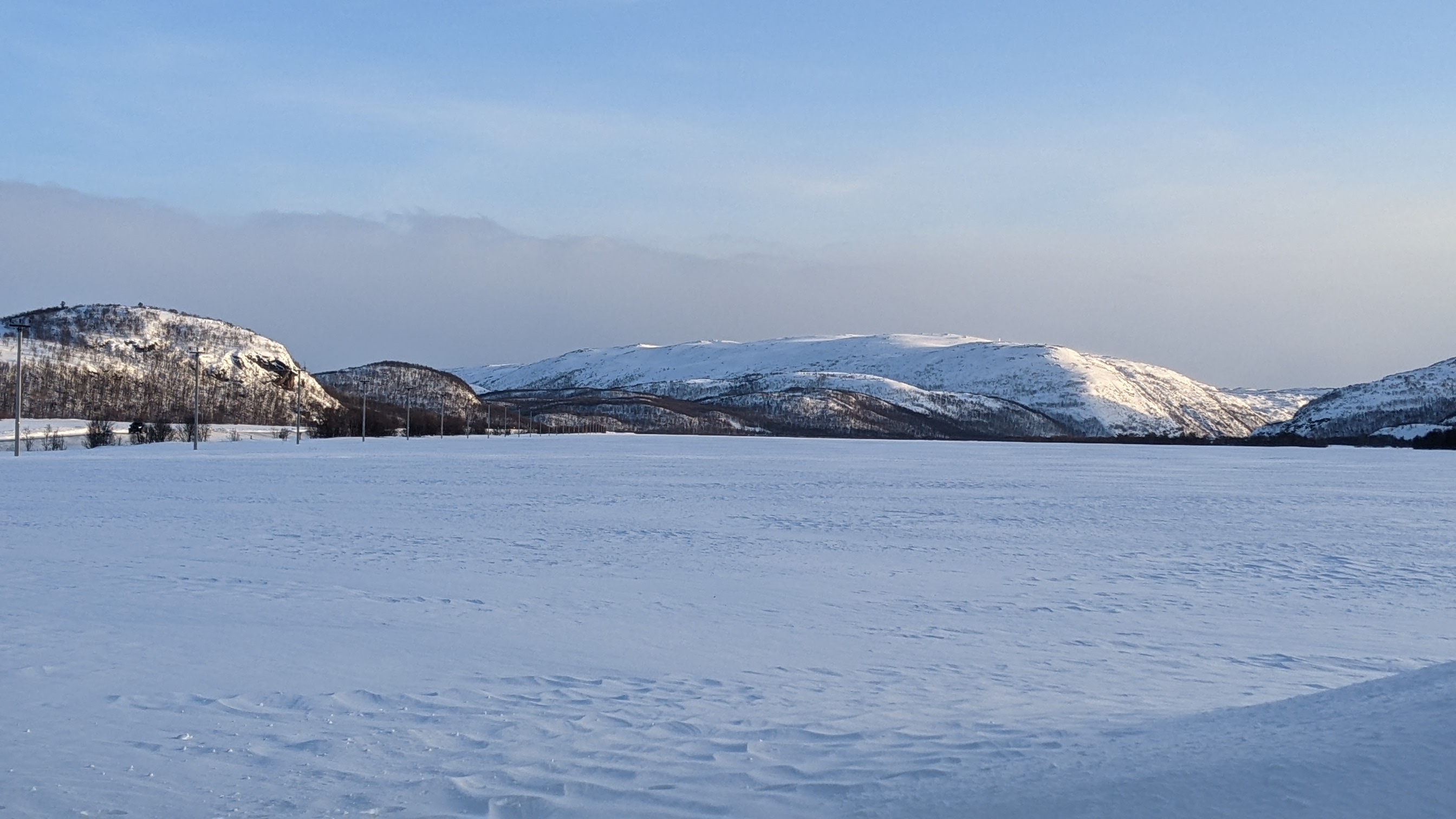Дикий пляж, скалы и морские обитатели. (16/24)