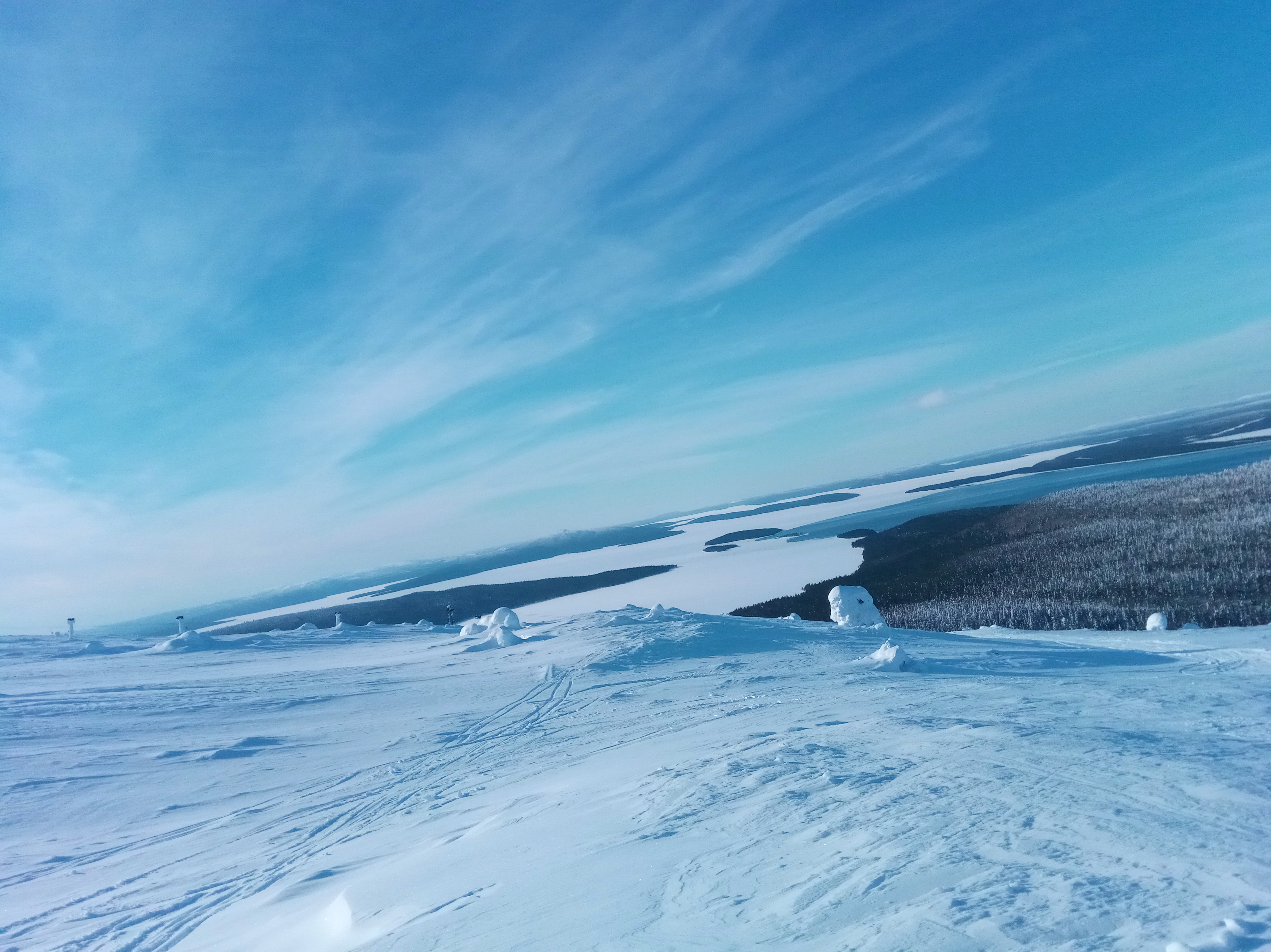 По горнолыжным трассам За Полярным кругом (7/42)