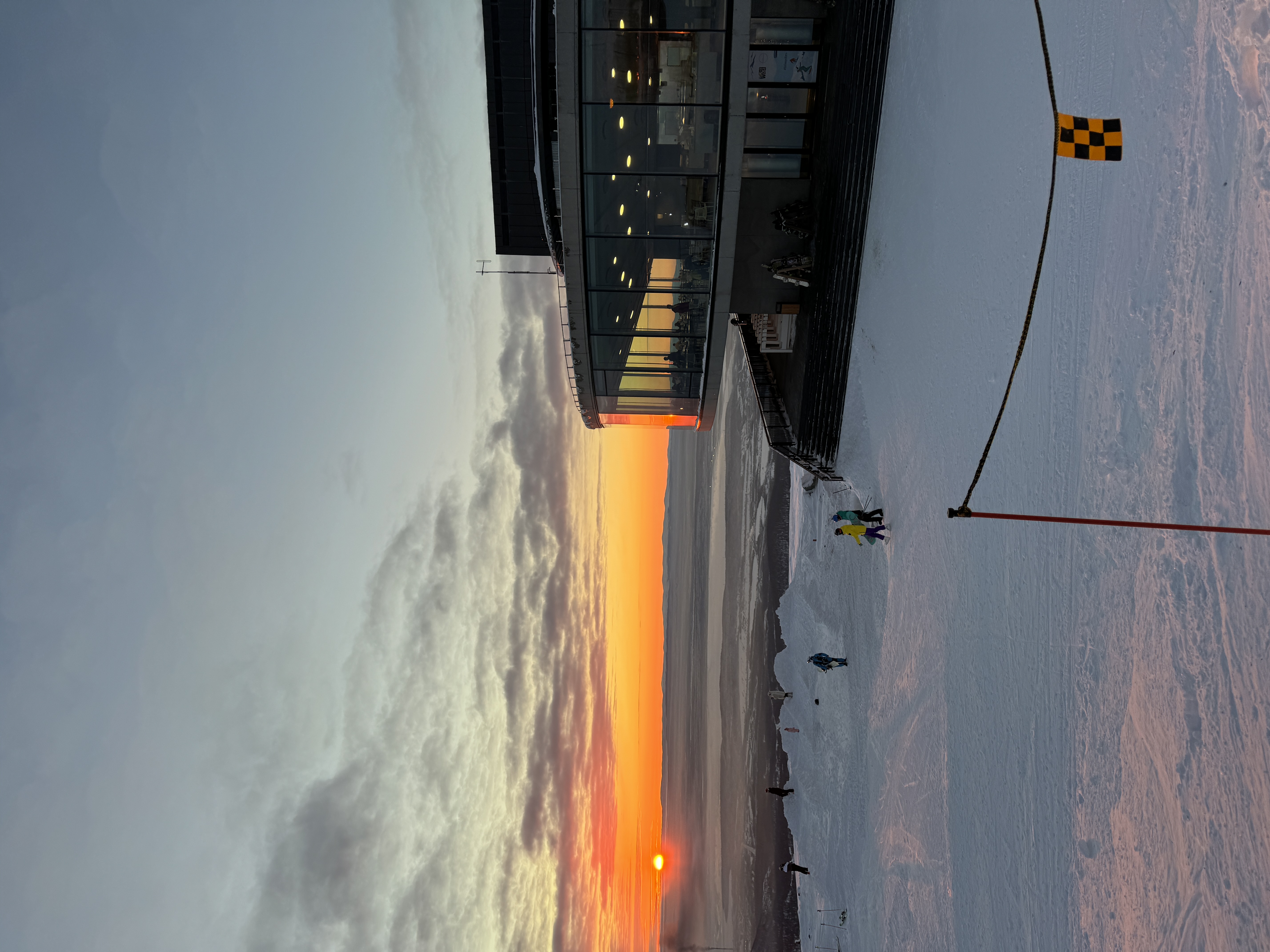 По горнолыжным трассам За Полярным кругом (29/42)