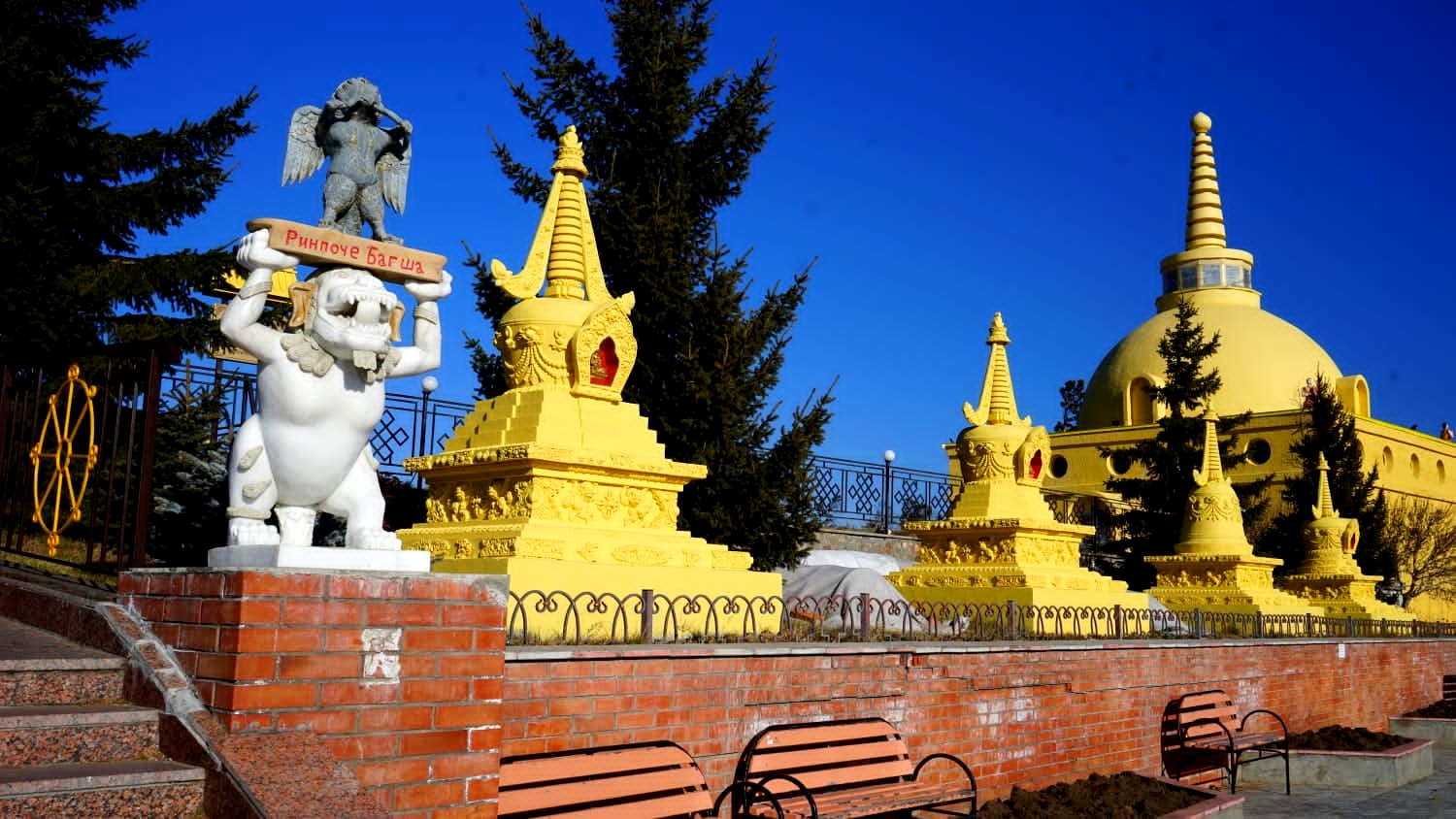 Улан-Удэ с высоты птичьего полета: панорамные виды и дацан Ринпоче Багша (1/17)