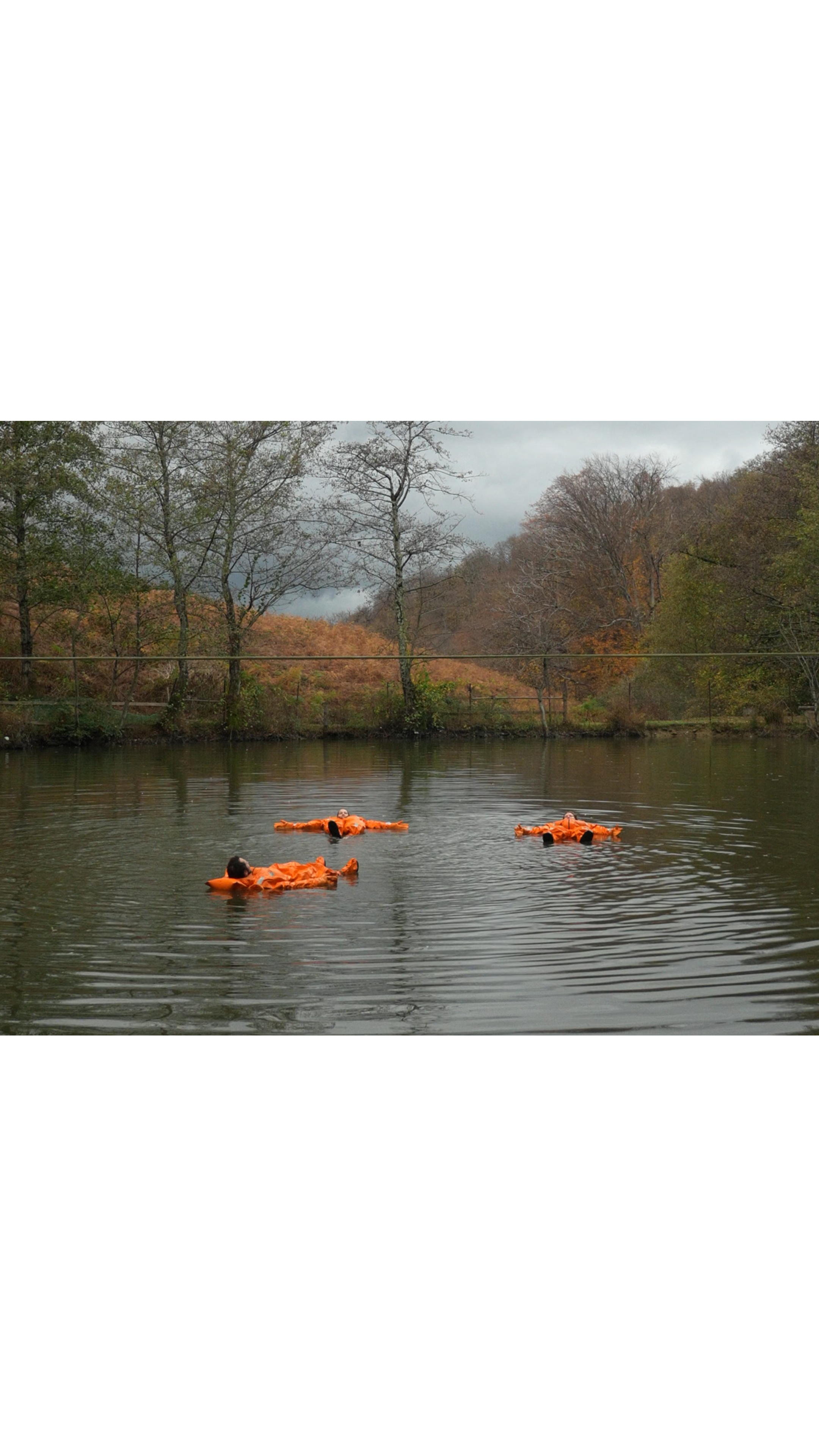 Айс-флоатинг на Ольховом озере: Зимнее спокойствие в горах Сочи (2/8)