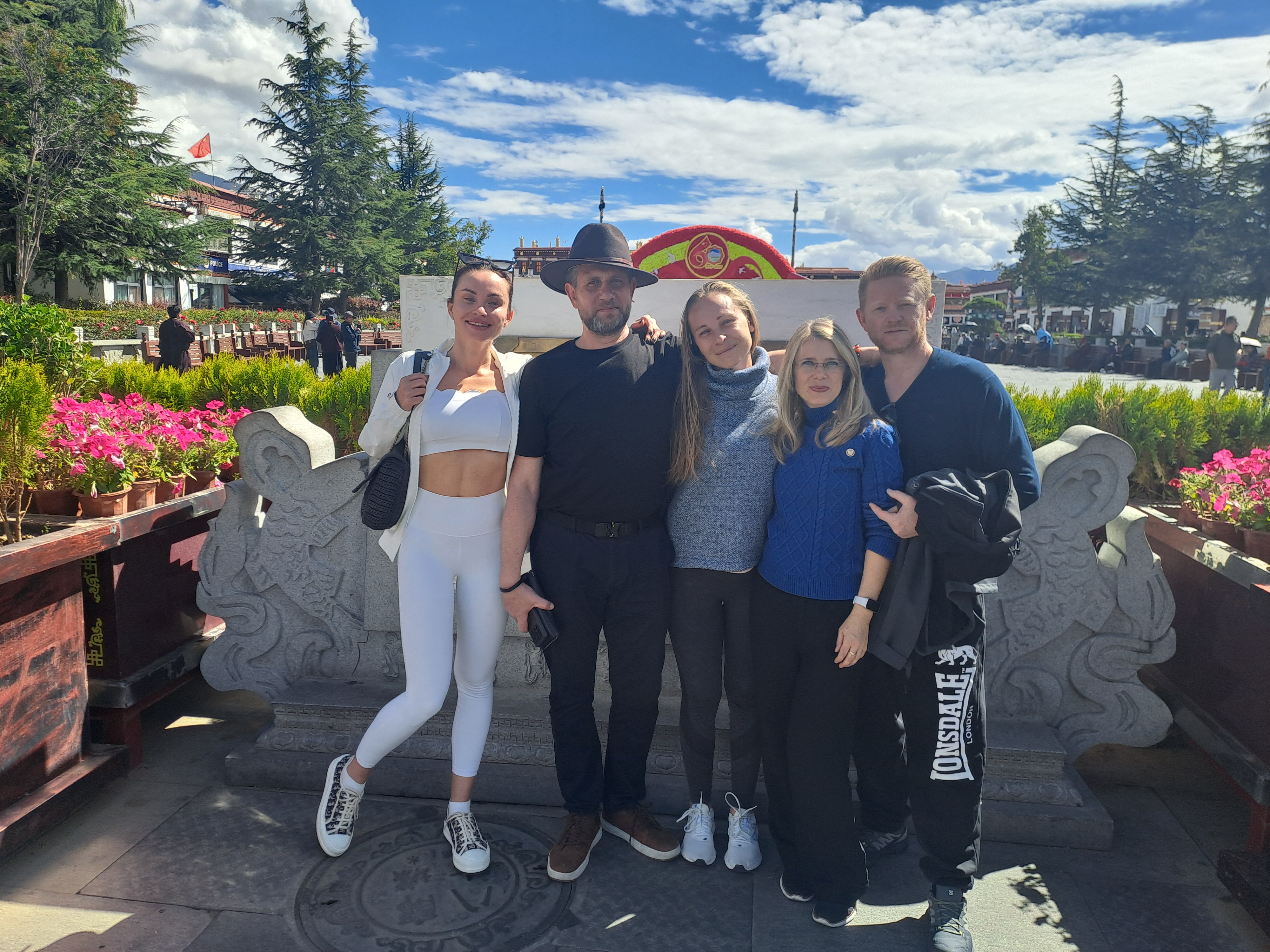 Гедонизм в Тибете: шоппинг и эстетическое наслаждение (6/15)