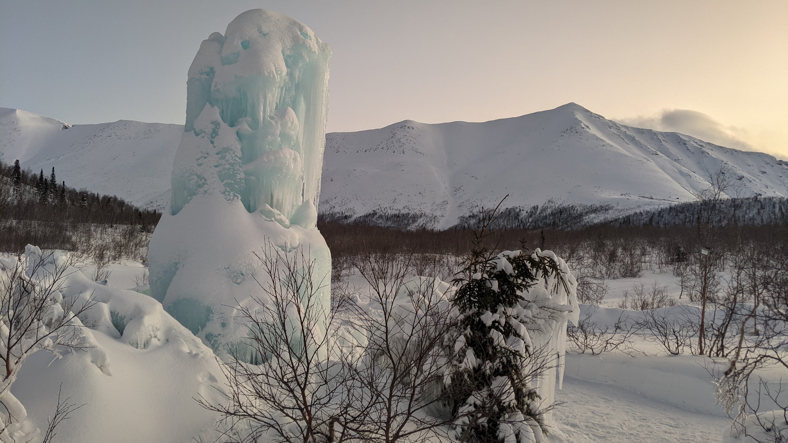 По горнолыжным трассам За Полярным кругом (28/42)