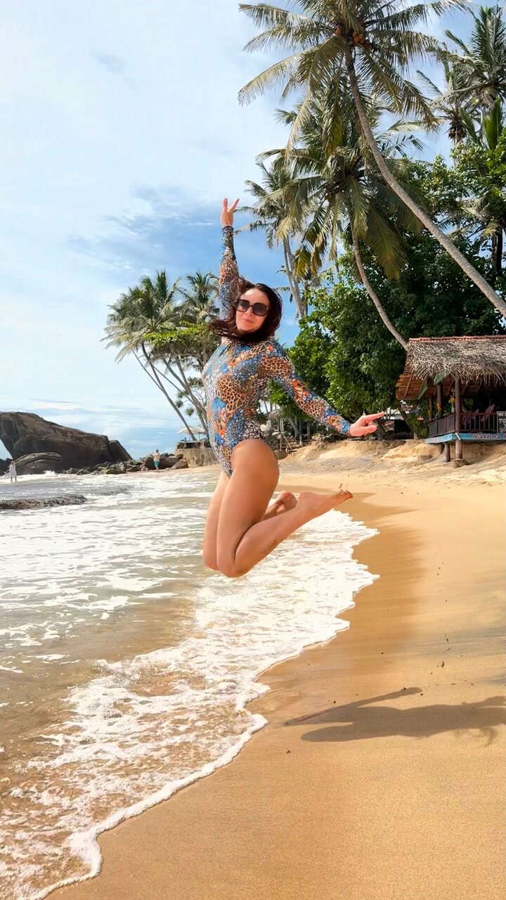 Серфинг. Вечеринка на крыше отеля возле океана