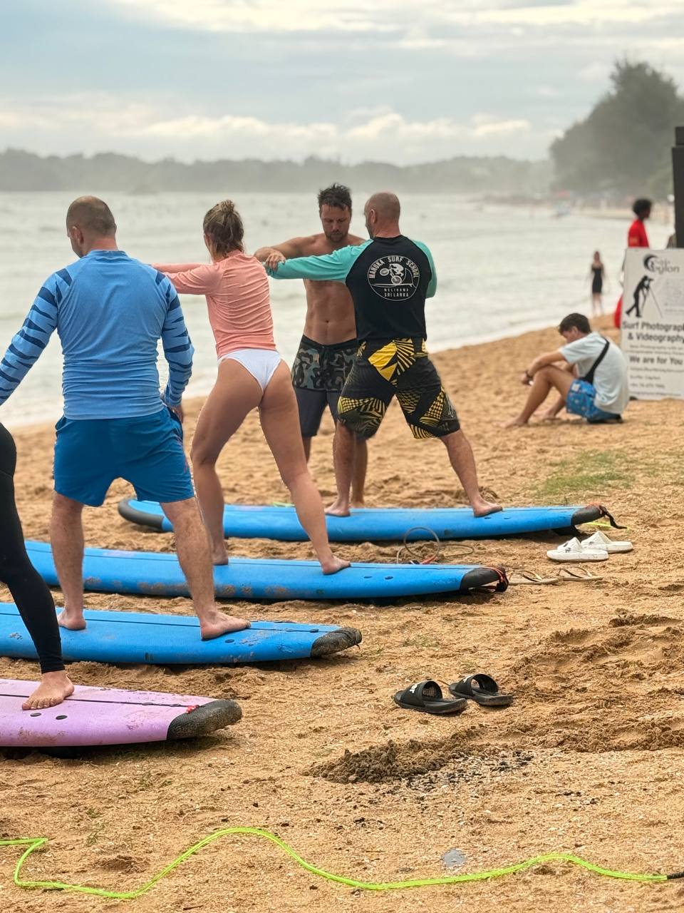 Сёрфинг, путешествие в прошлое и тропический закат