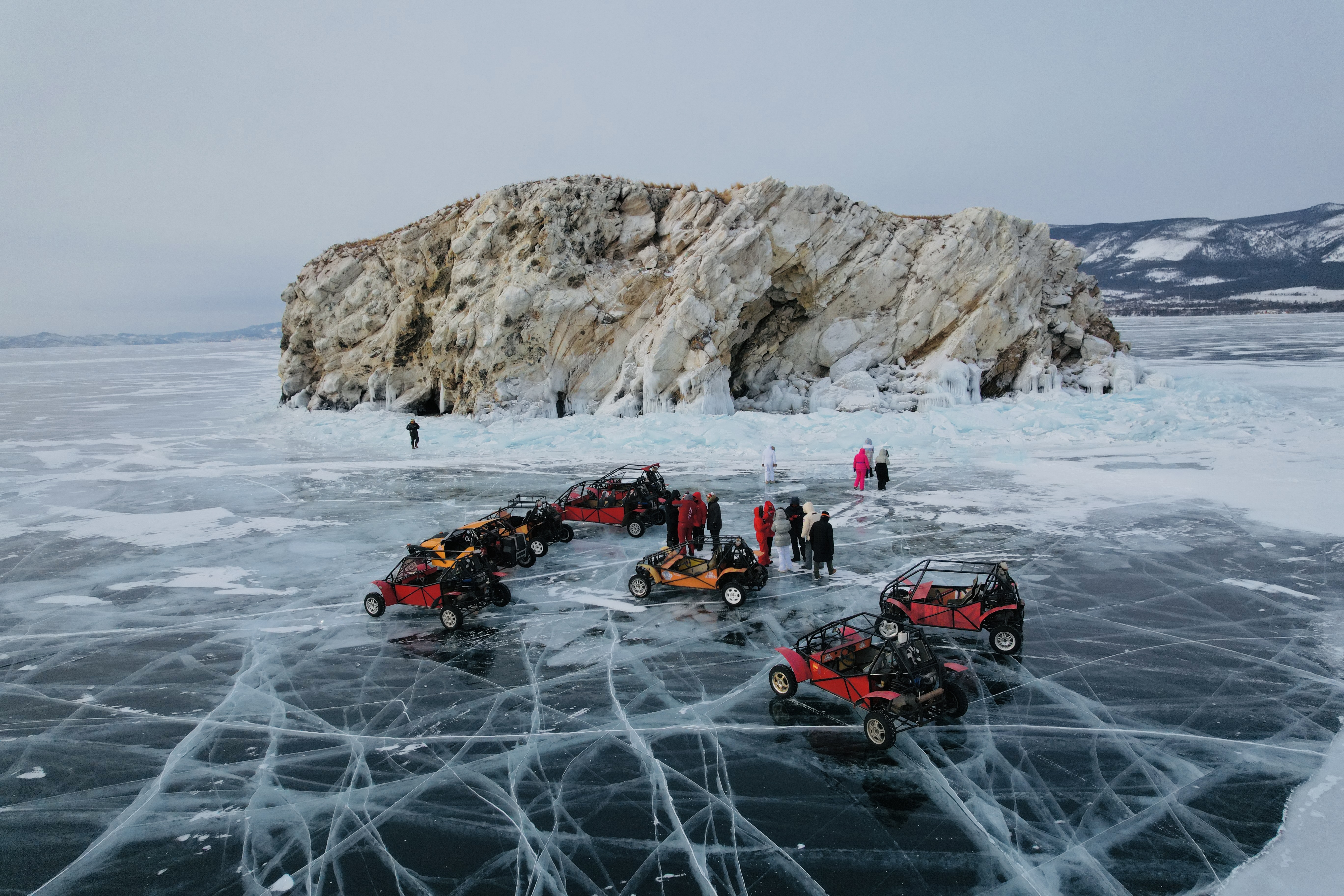 Лед Байкала
