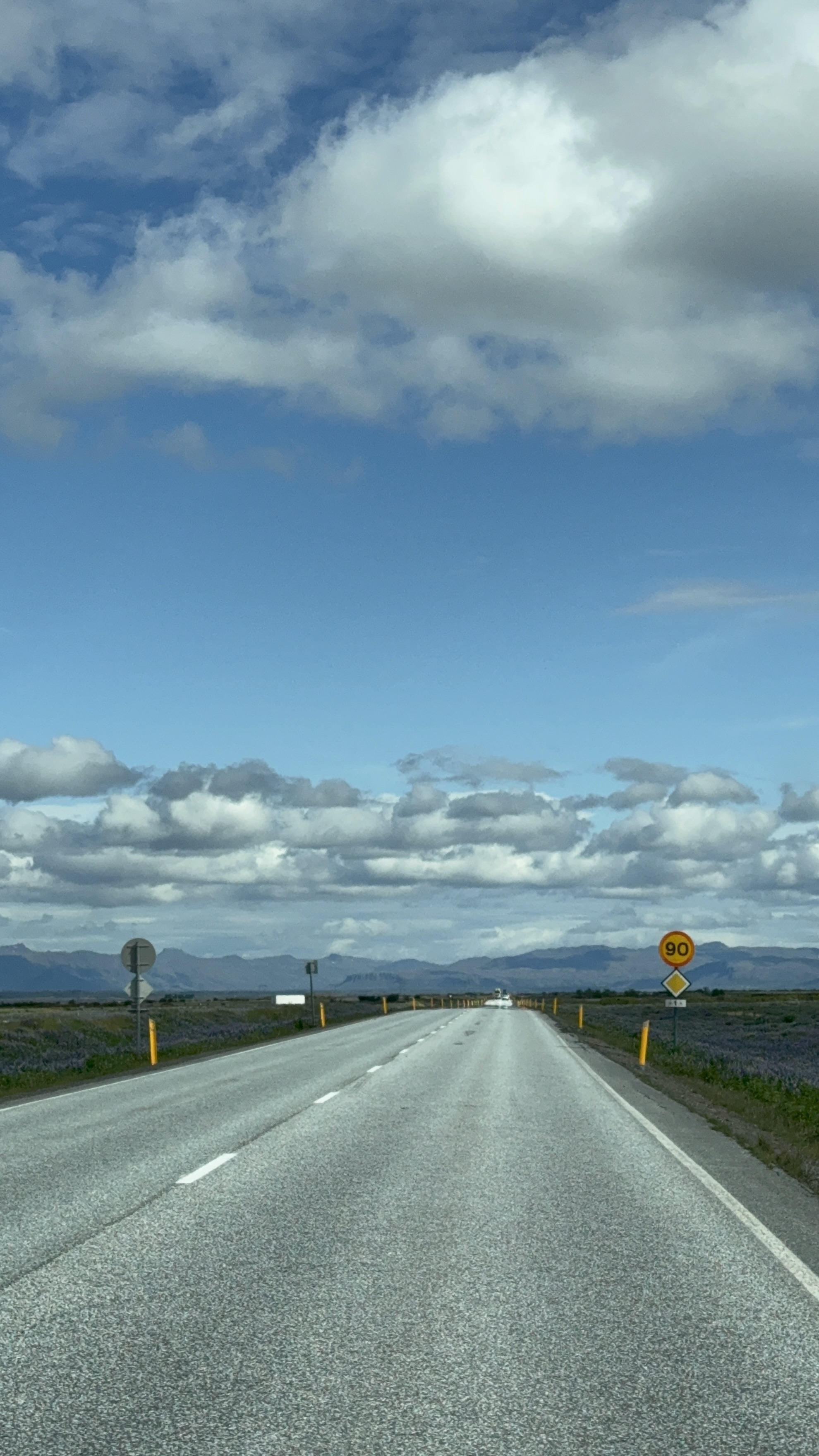 Исландия - путешествие в страну огня, льда и китов (14/71)