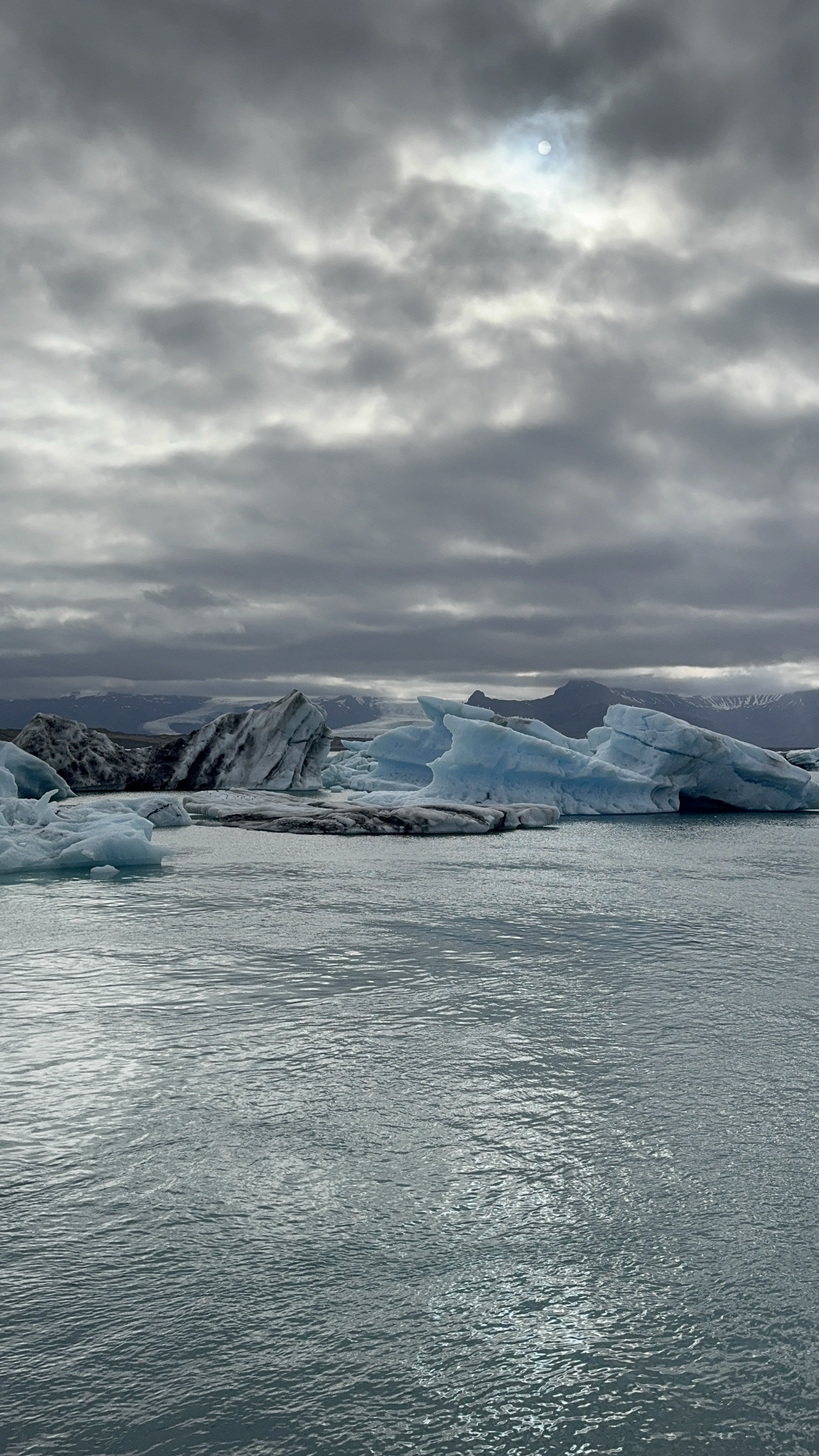 Исландия - путешествие в страну огня, льда и китов (3/71)