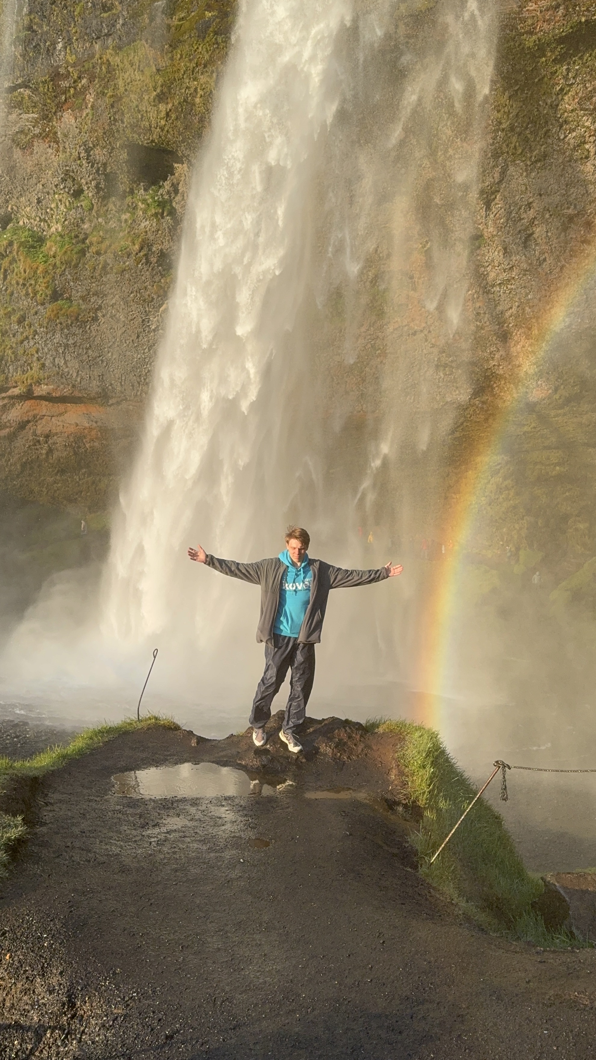 Исландия - путешествие в страну огня, льда и китов