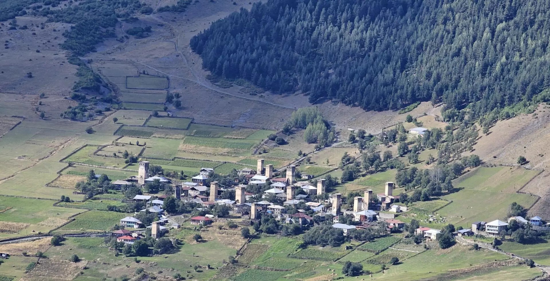 Грузия. Краски Сванетии. (2/90)