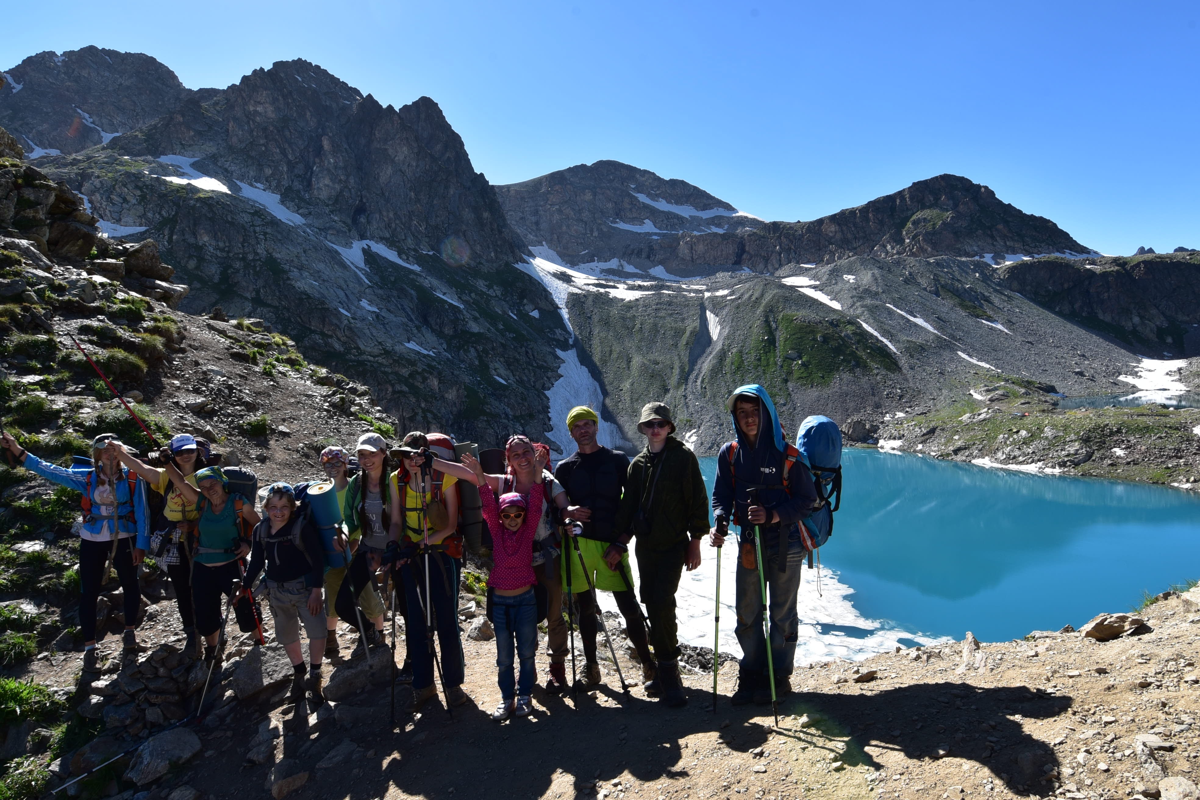 Трекинг-тур Цветущие склоны Архыза. Размещение в отеле (6/40)