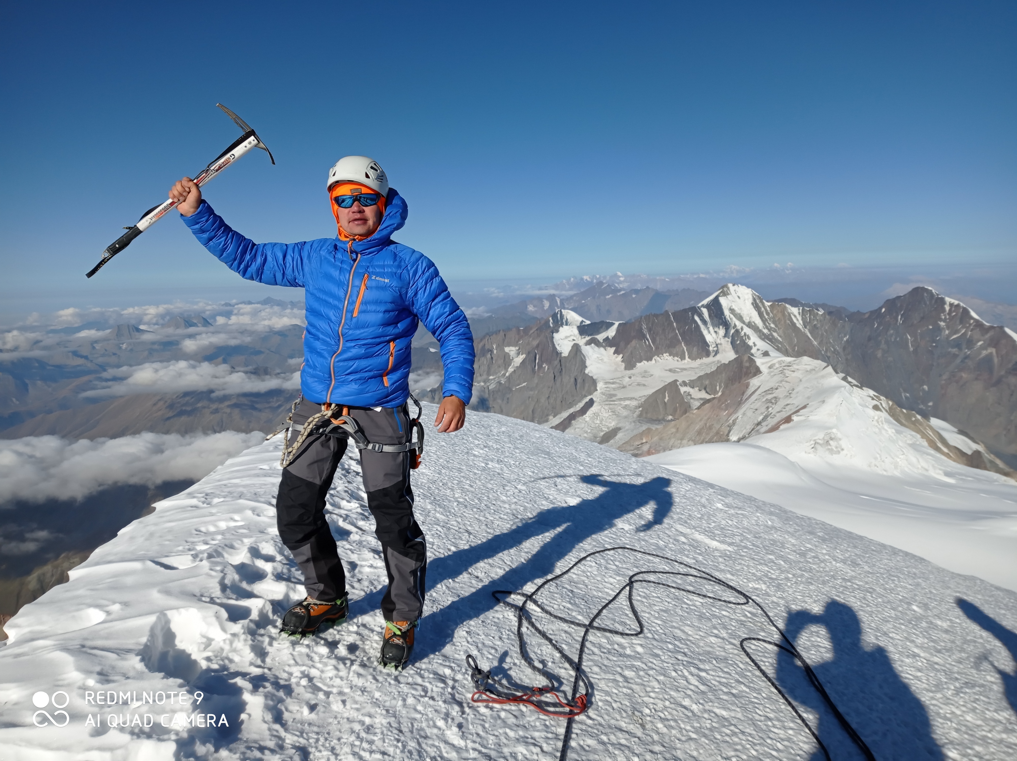 Две вершины: Казбек + Эльбрус. Великое восхождение. (9/67)