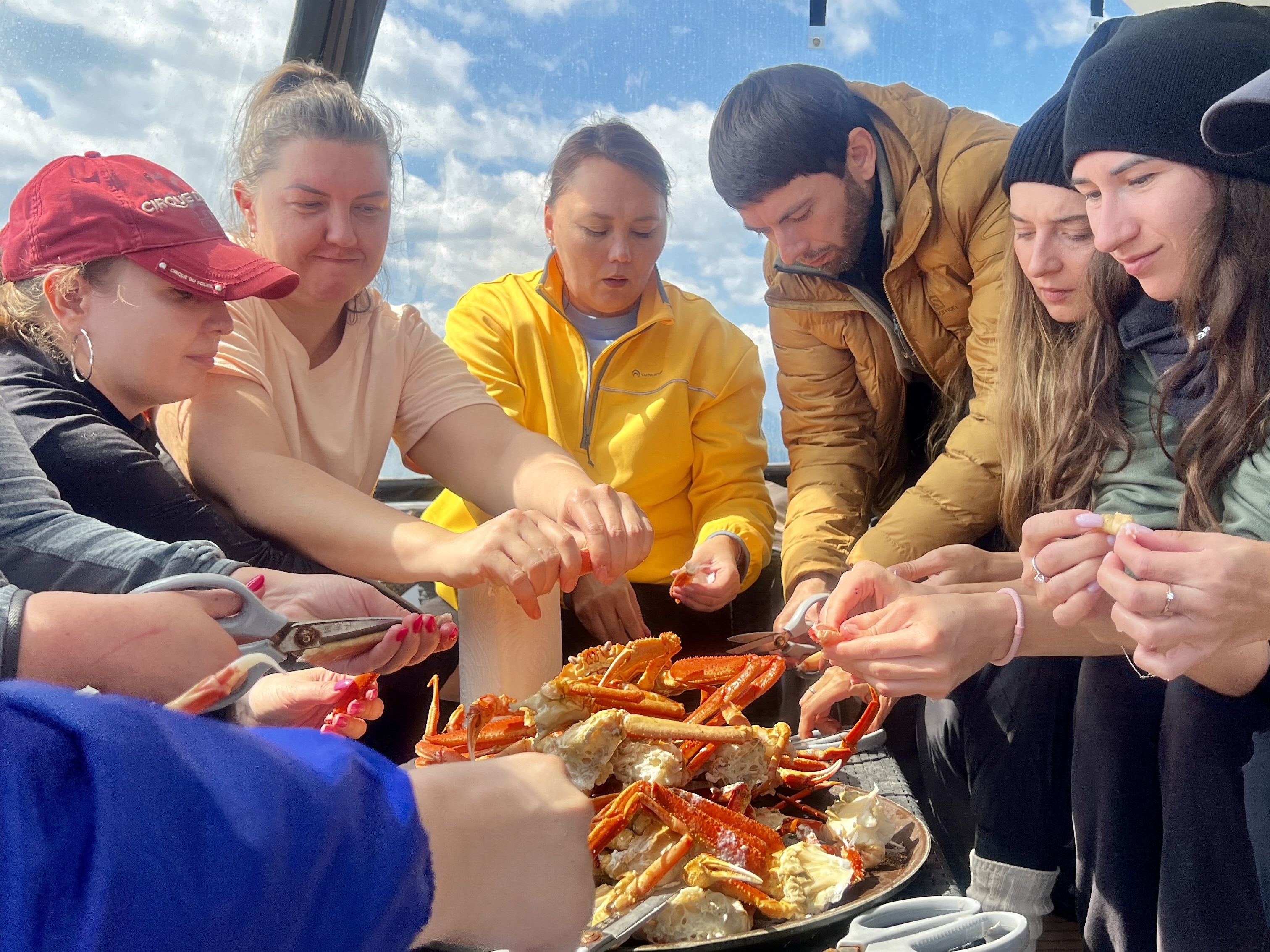 Путешествие на яхте к бухте Русской