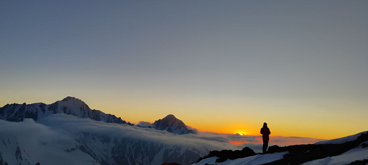Две вершины: Казбек + Эльбрус. Великое восхождение. (29/67)