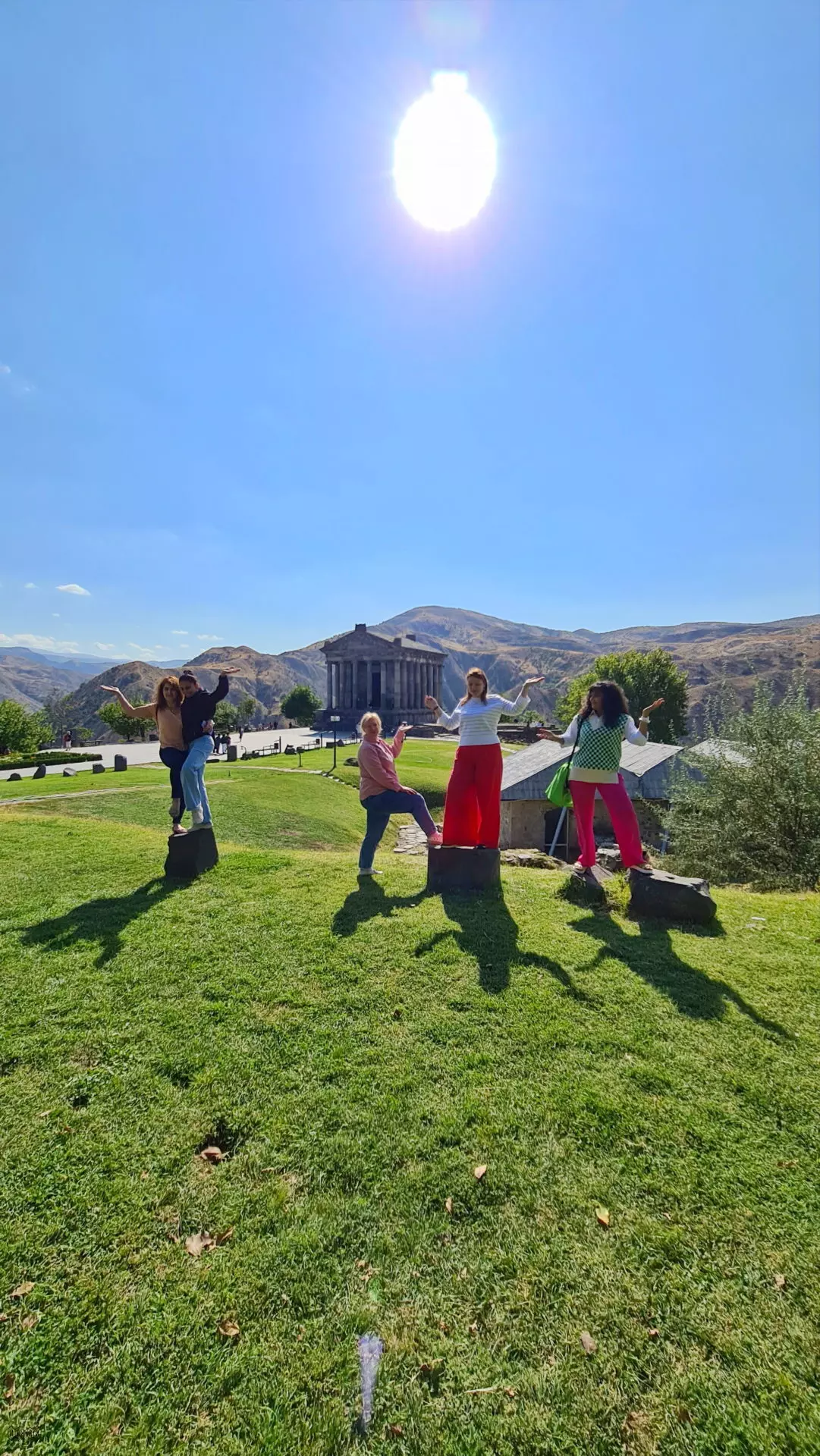 Ласковая Армения (93/136)