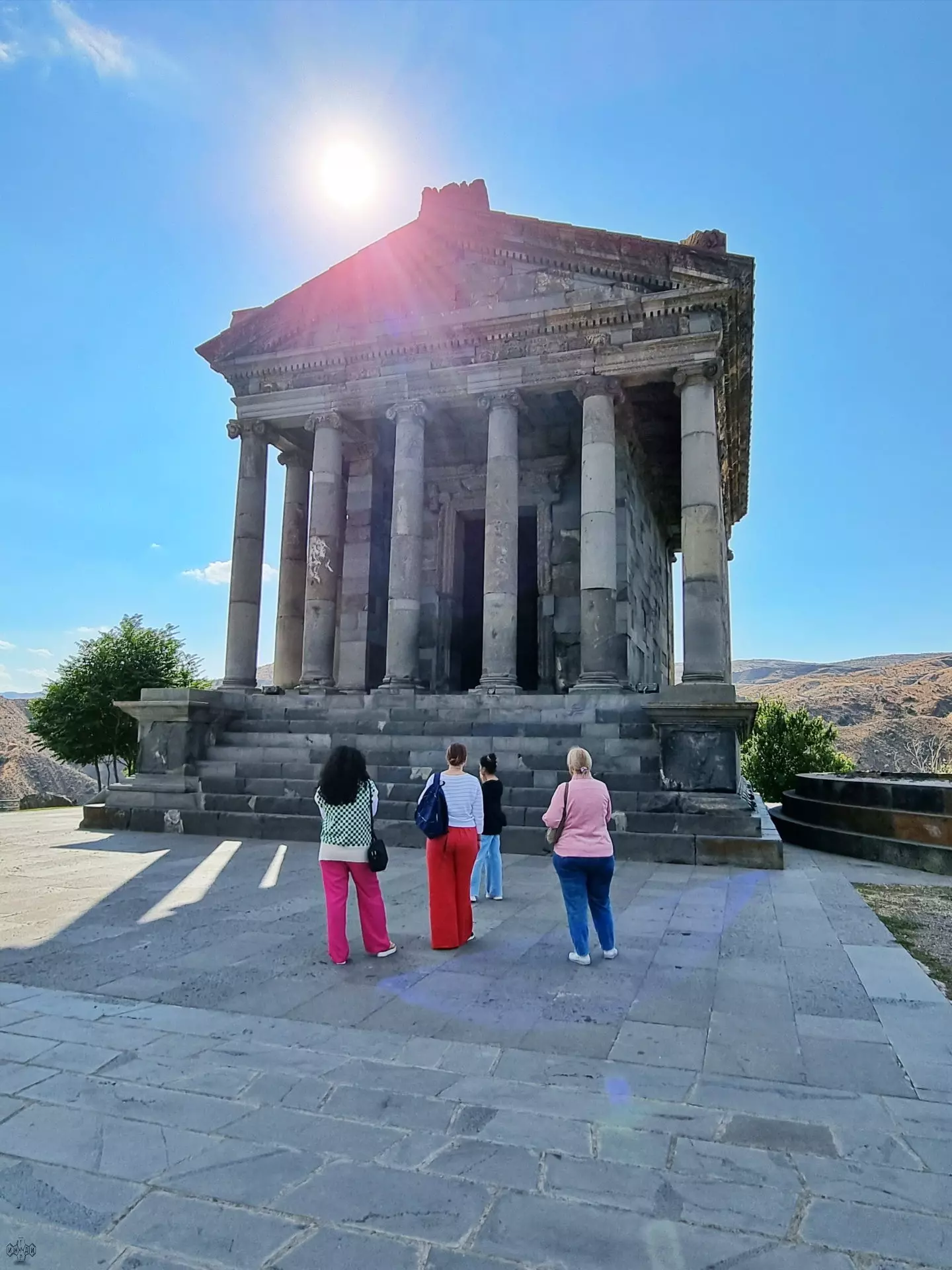 Ласковая Армения (89/136)