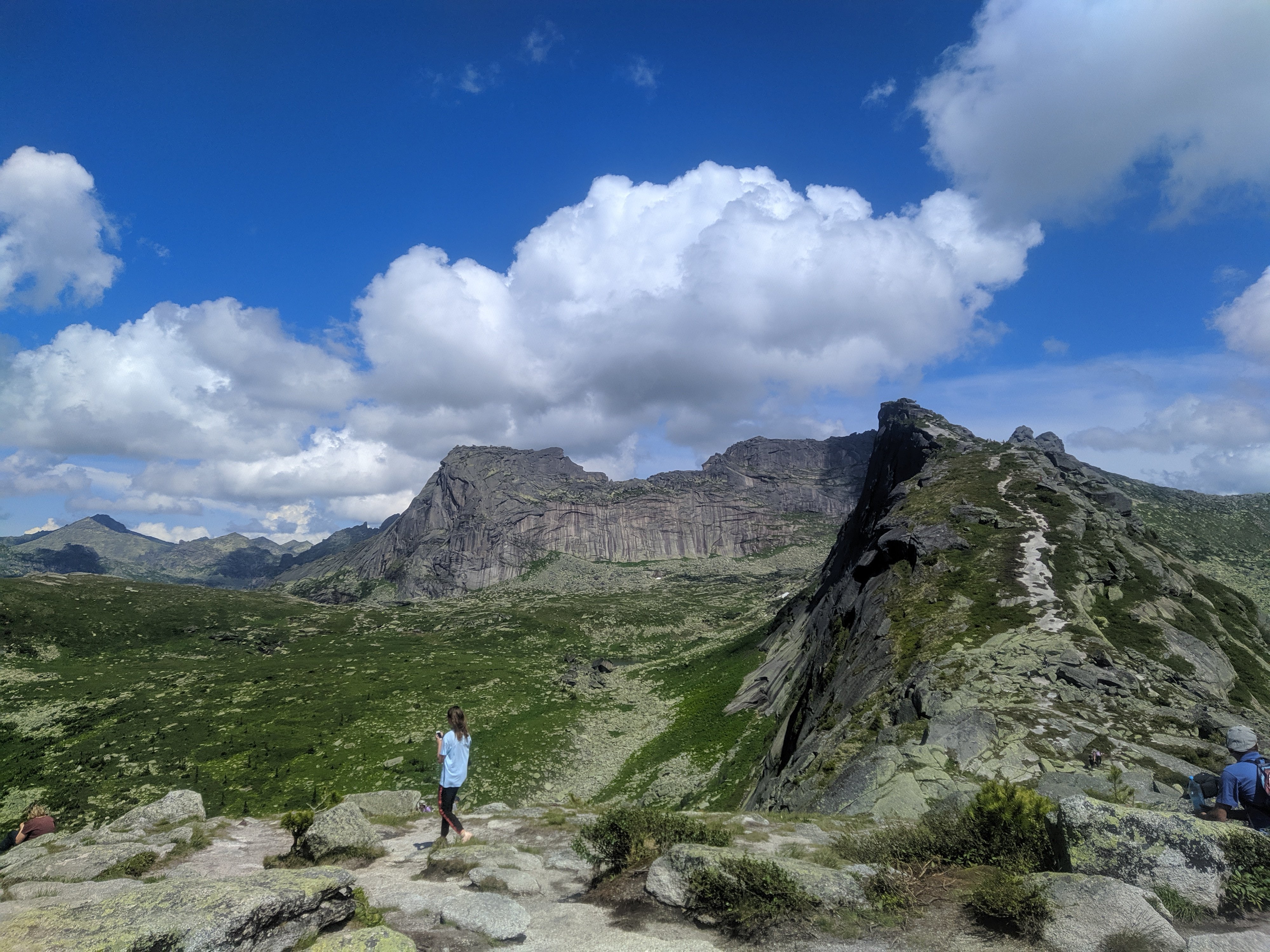 Ергаки. Висячий камень (6/29)