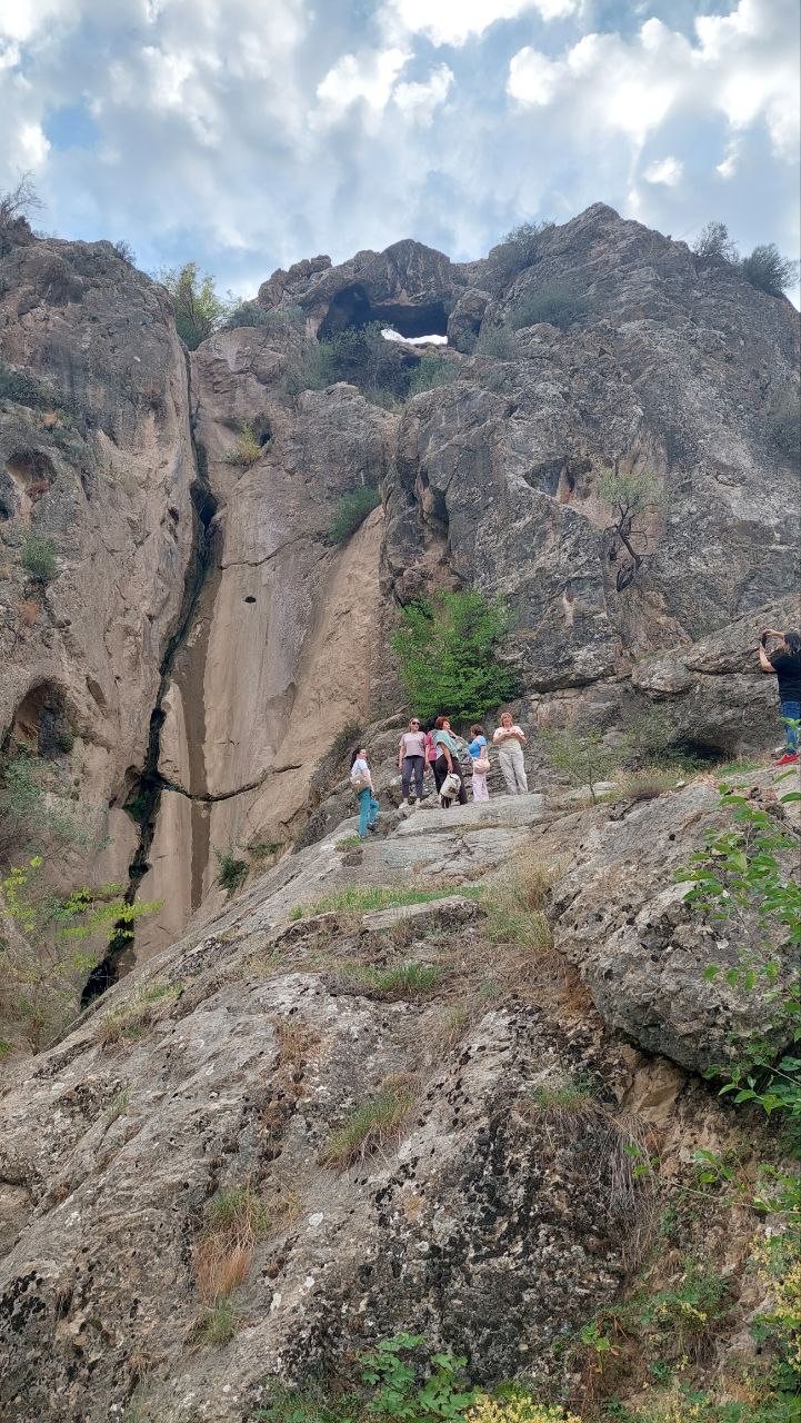 Горы Чарвак и Амирсай (8/13)