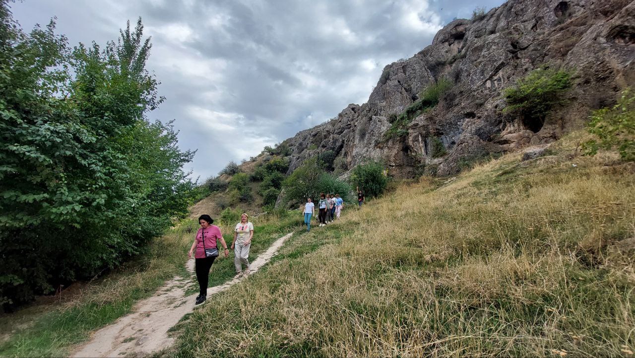 Горы Чарвак и Амирсай (9/13)