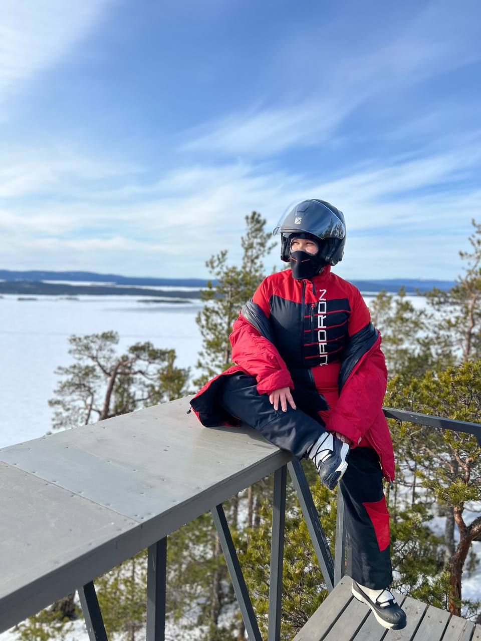 Максимум на зимнем Кольском: Северное сияние, флоатинг, киты и олени