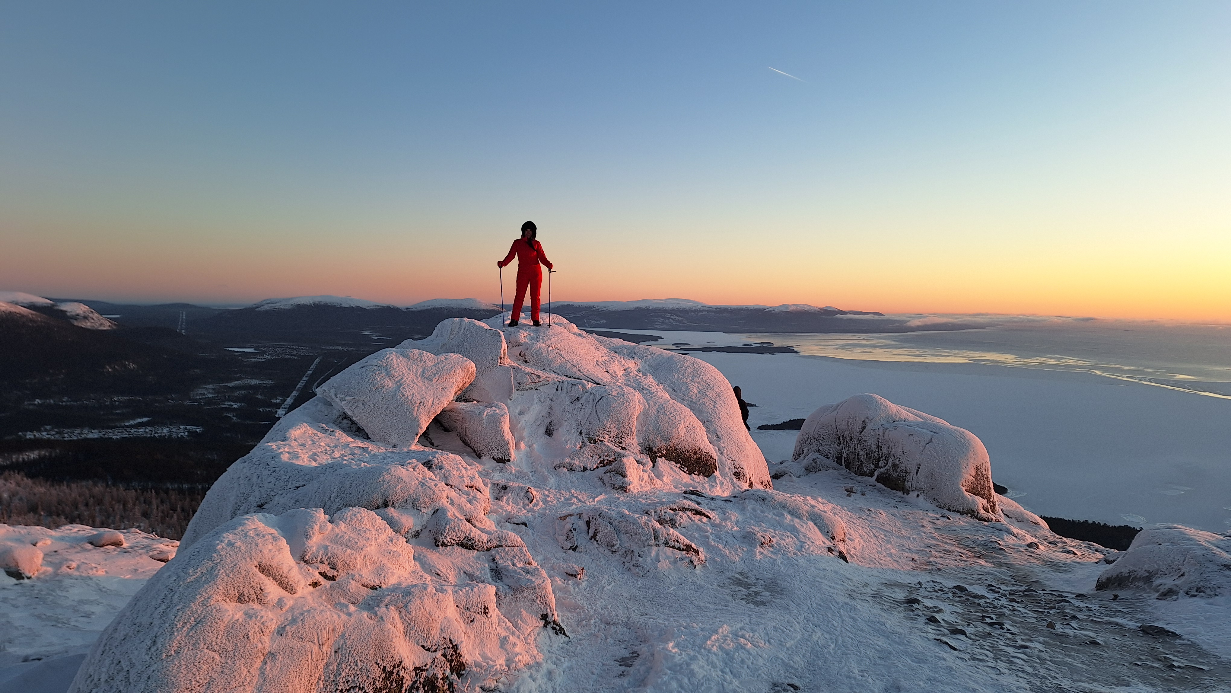 Максимум на зимнем Кольском: северное сияние, флоатинг, киты и олени! (7/17)
