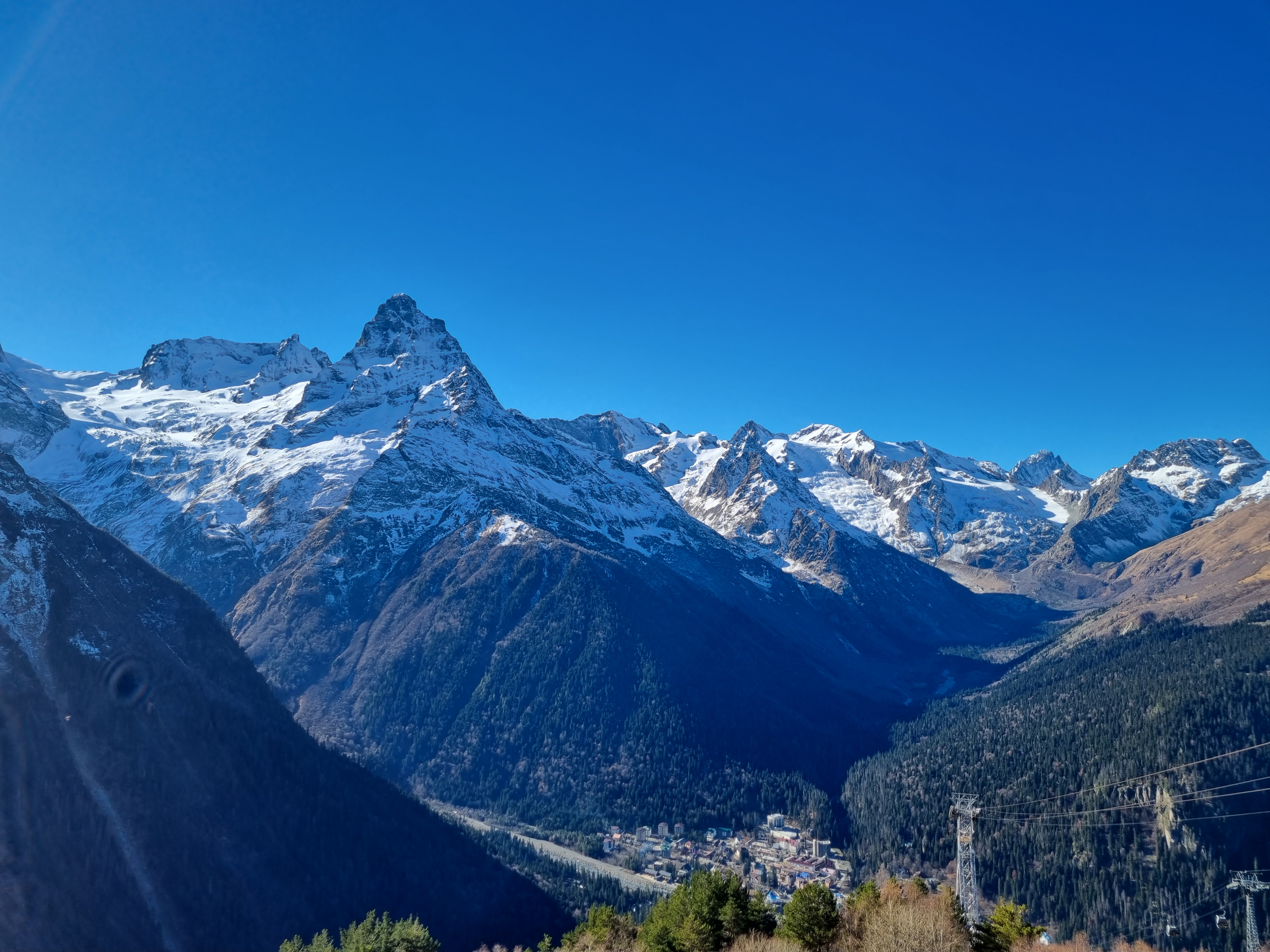 Домбай в июле. Нетривиальными тропами и налегке