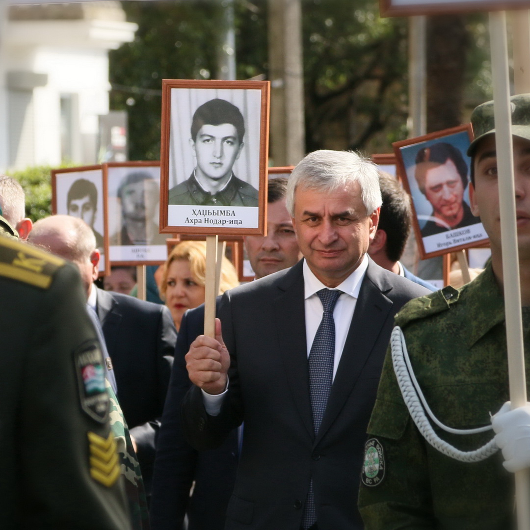 Абхазия Души :  Дни Независимости & День Победы (16/48)