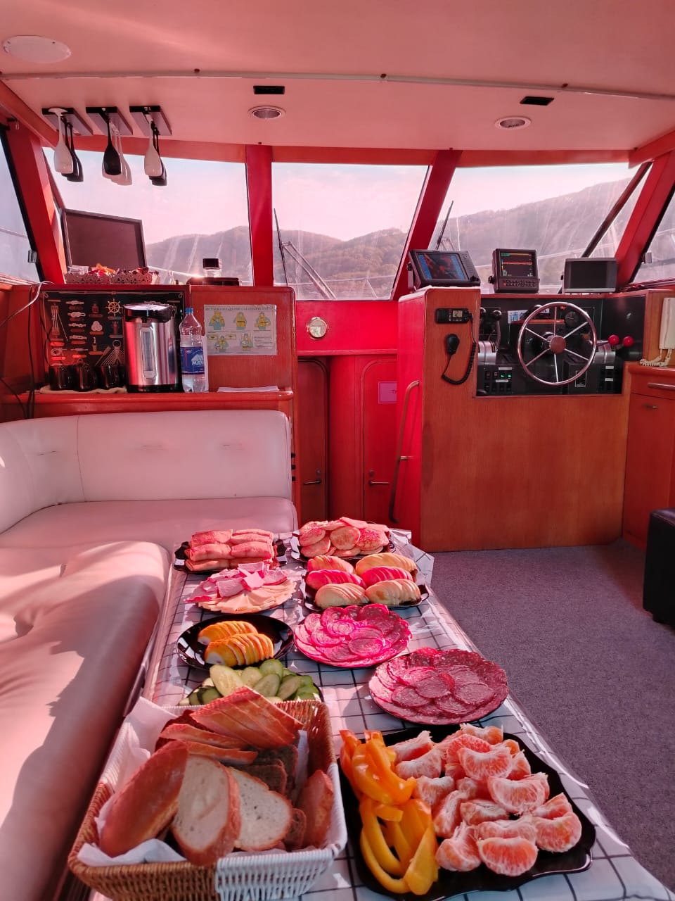 Идем к китам и косаткам - Морской круиз на Камчатке (20/39)