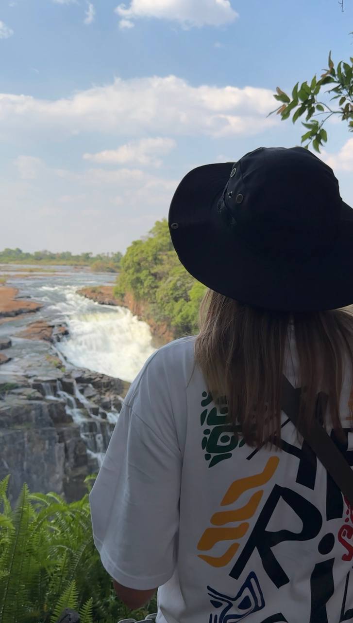 К окрестностям водопада