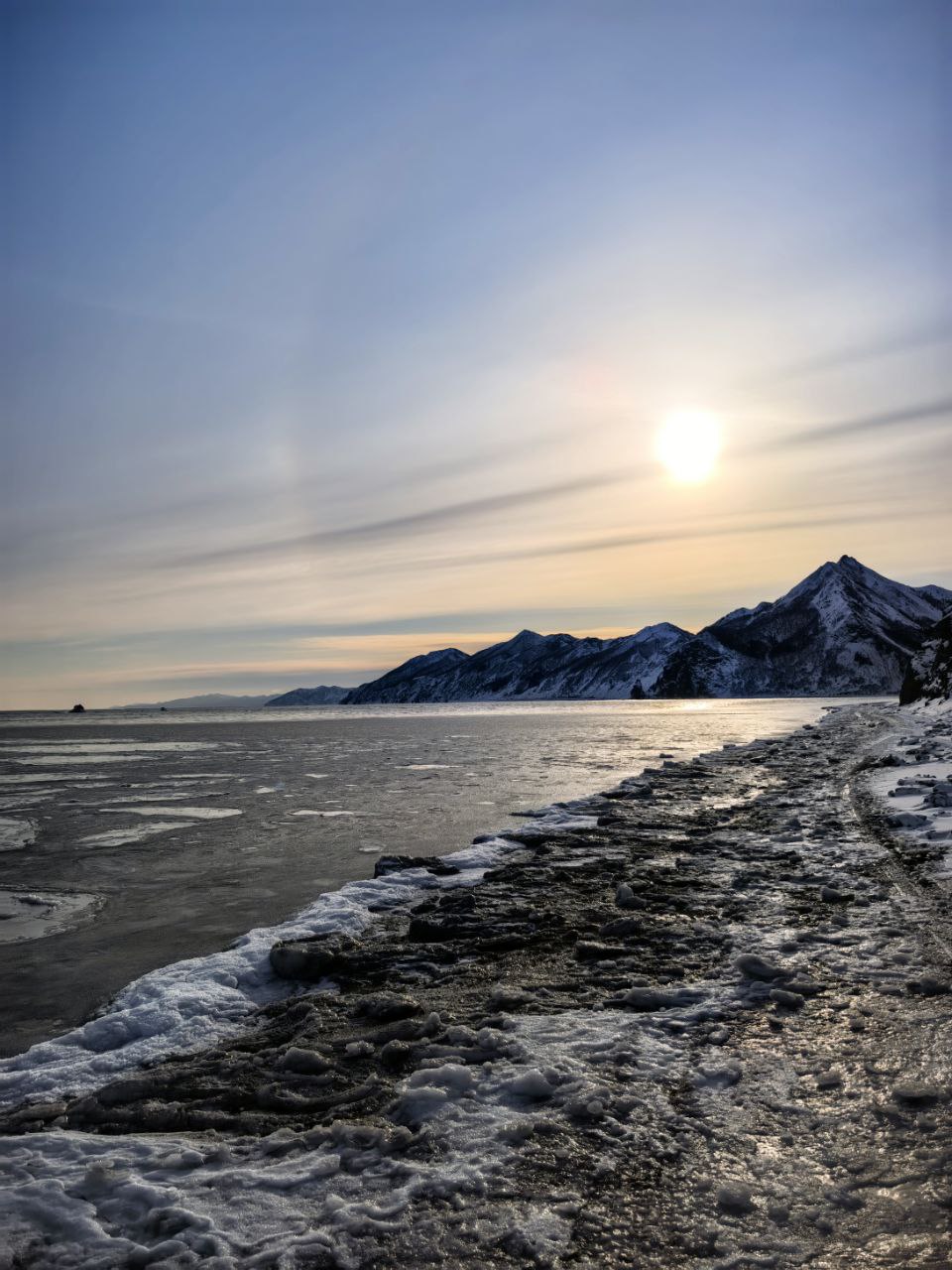 Бухта Тихая, Клоковский водопад и ворота тории — зимняя сказка на джипе (4/7)