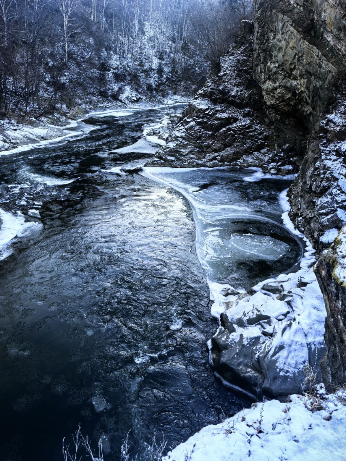 Джип тур: Янтарный пляж, Быковские пороги и мыс Острый