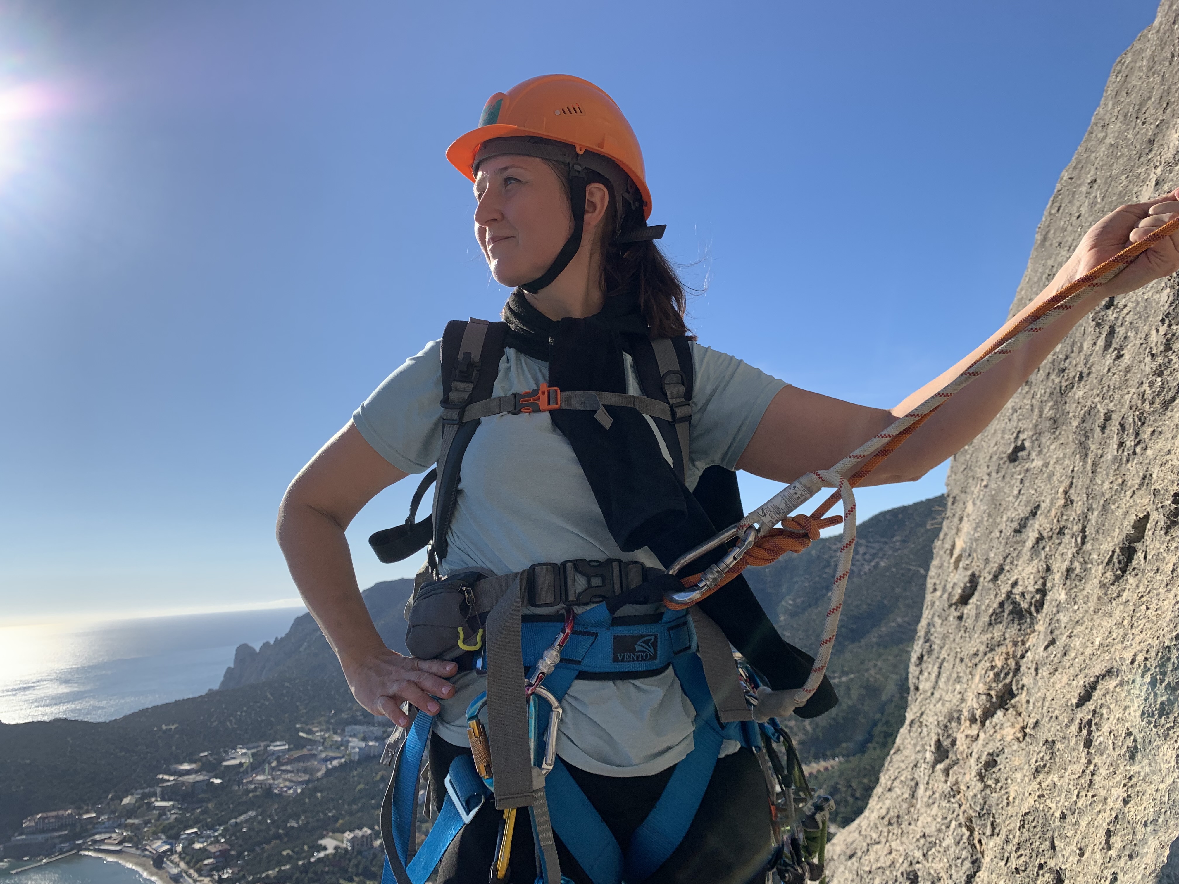 Прогулки по долинам Крыма. Восхождение на гору Сокол. Тренировки по скалолазанию. (62/128)