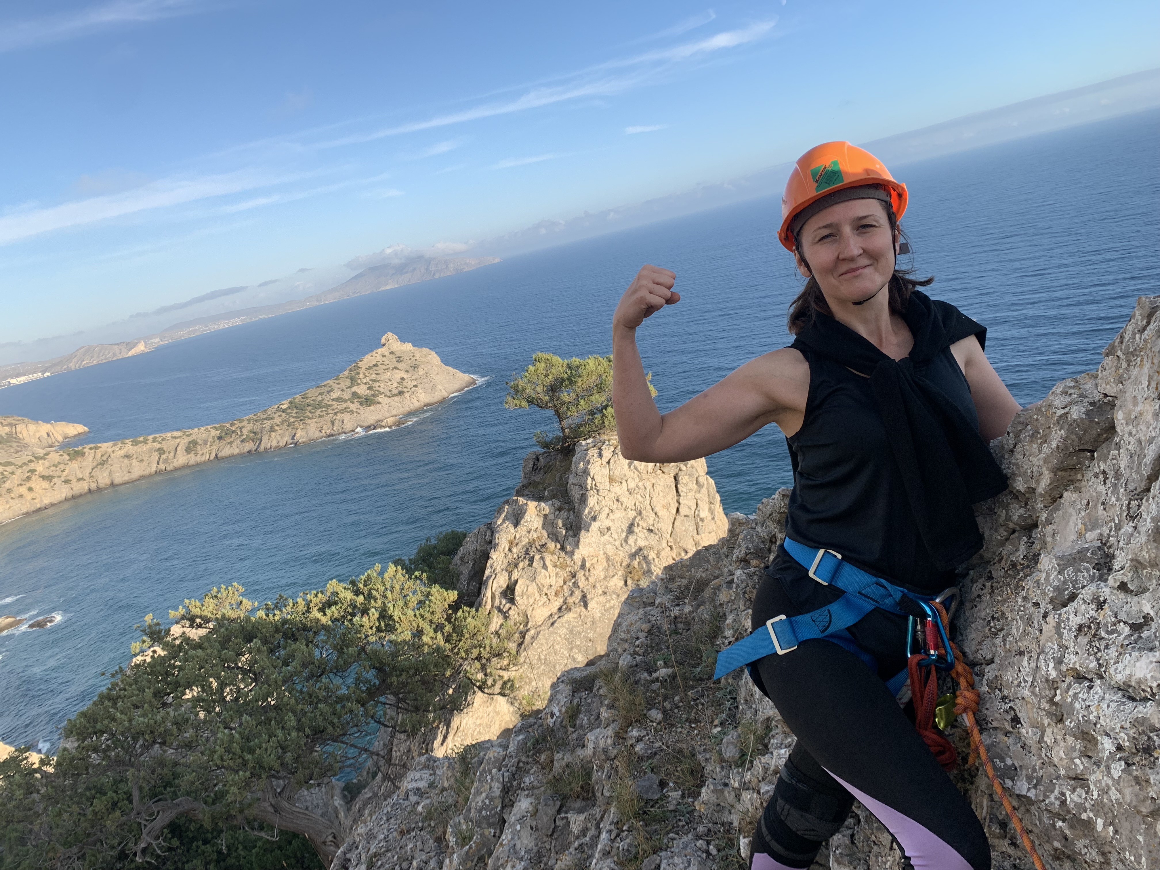 Прогулки по долинам Крыма. Восхождение на гору Сокол. Тренировки по скалолазанию. (104/128)