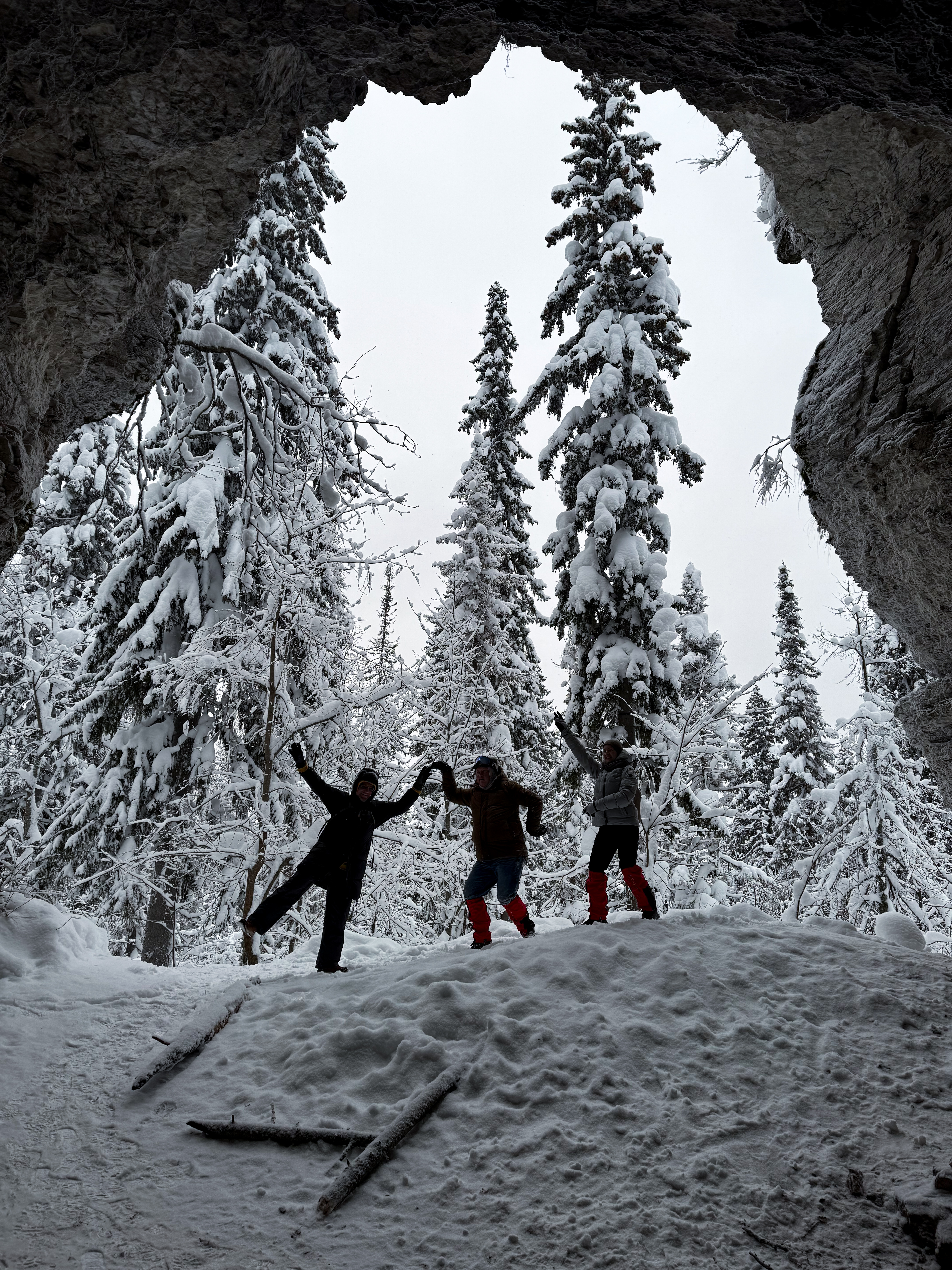 Снегоходный тур к Усьвинским столбам и Каменному городу (12/14)