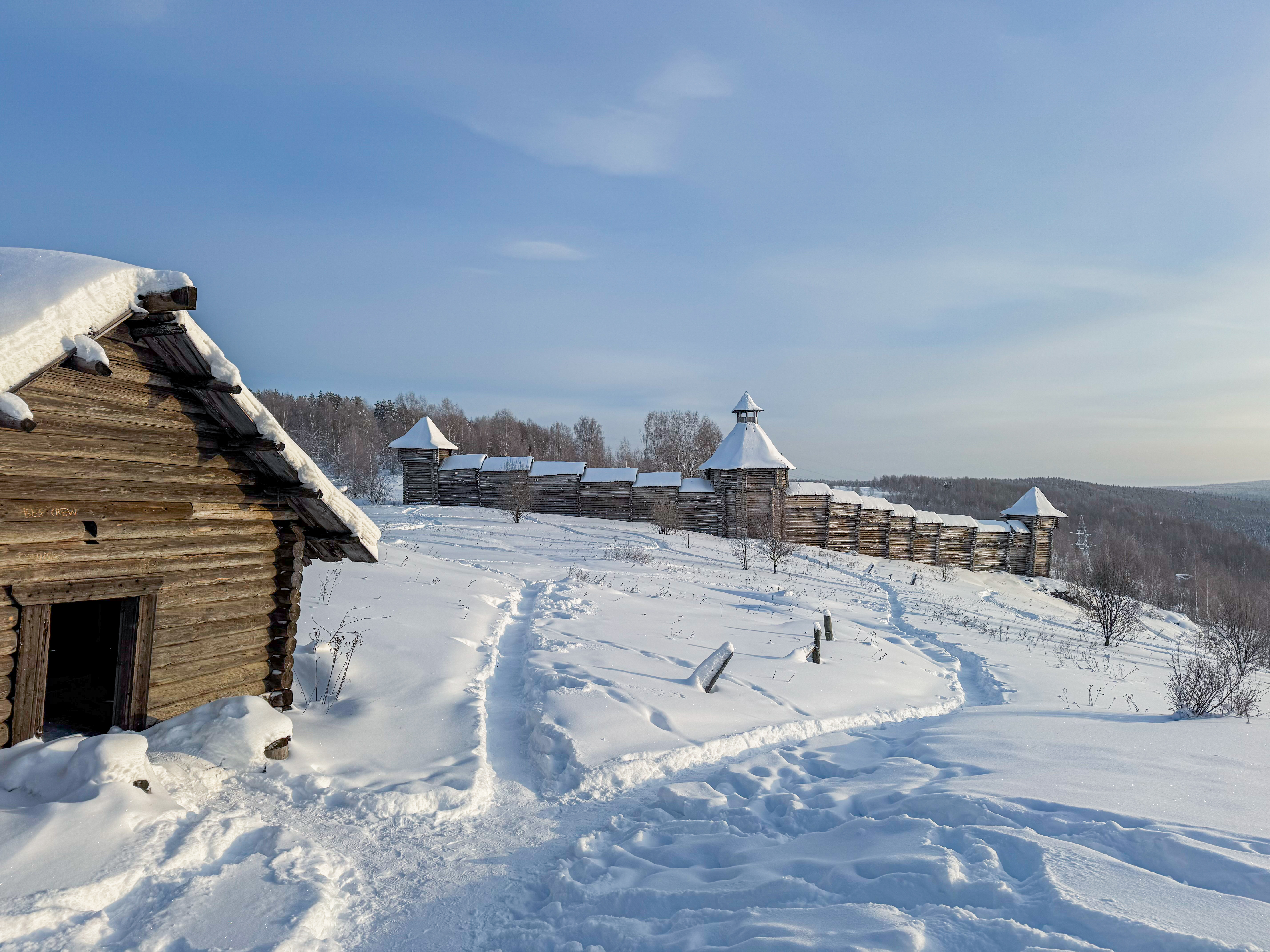 Снегоходный тур к Усьвинским столбам и Каменному городу (4/14)