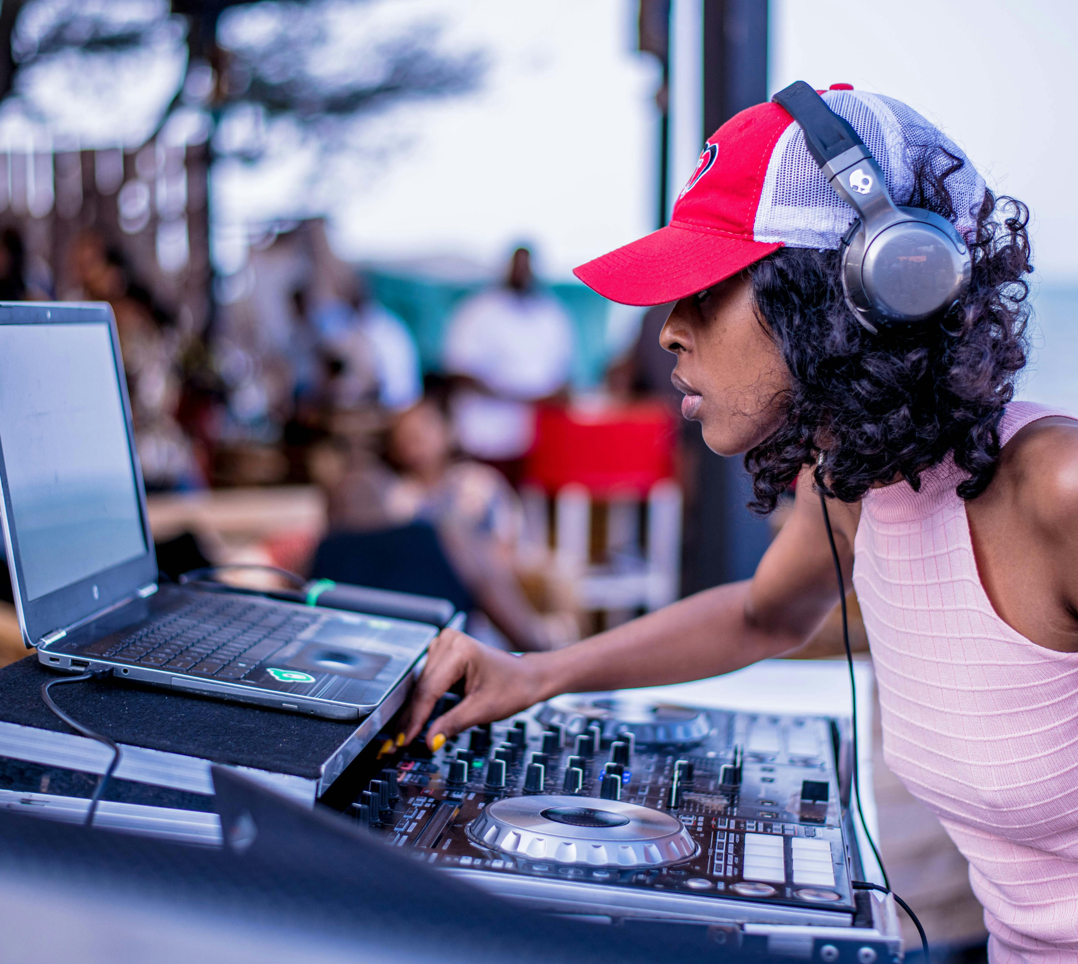 Весенняя перезагрузка 8 Марта  Сочи  Эксклюзивный день для тебя (2/8)