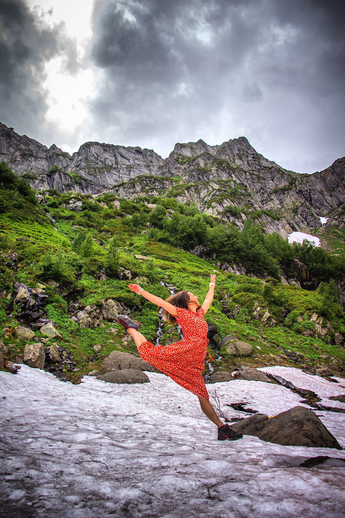К высокогорным озёрам Кавказа. Хайкинг тур с йогой. Всё включено. (8/30)