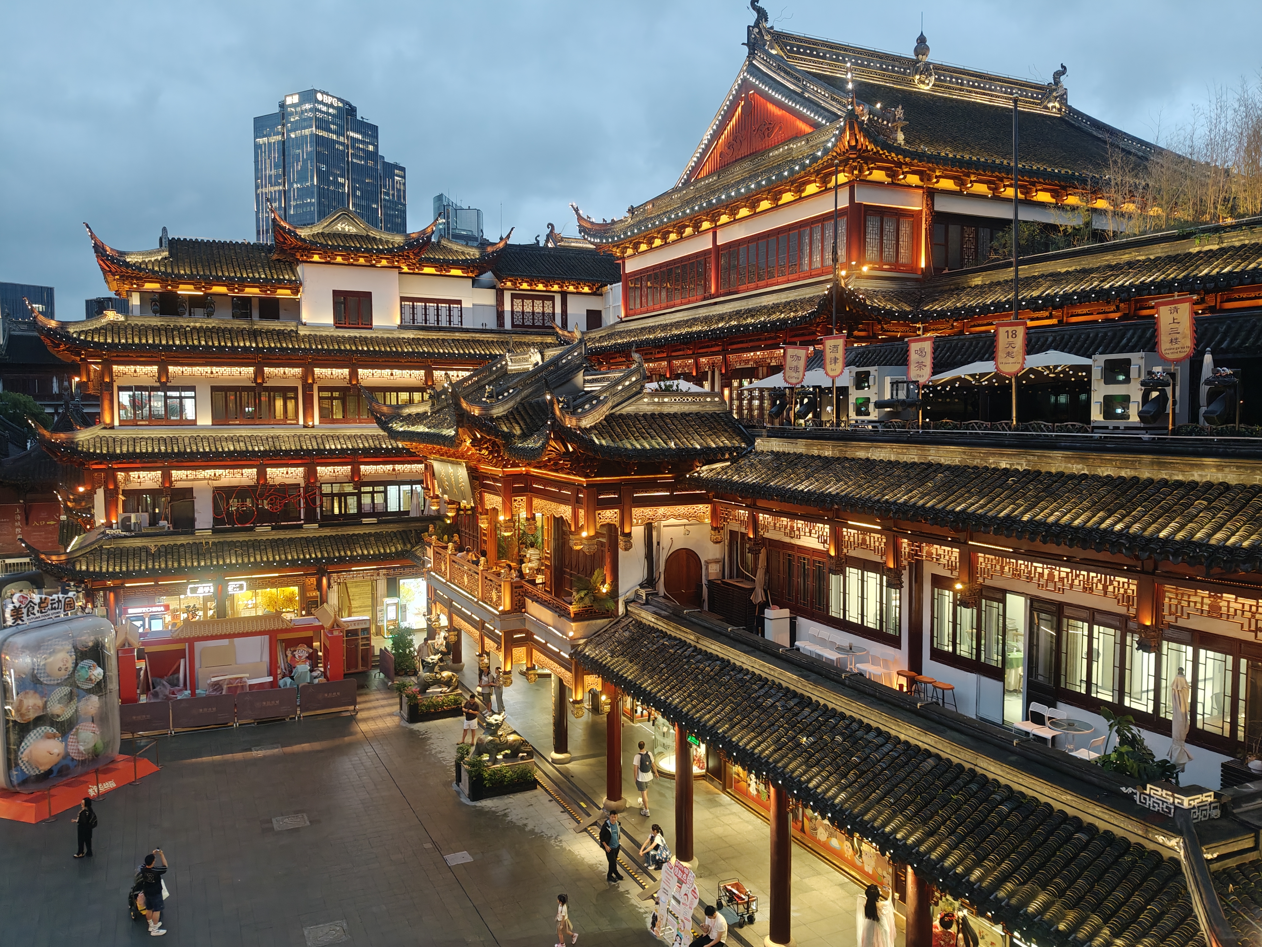 Прибытие в Шанхай