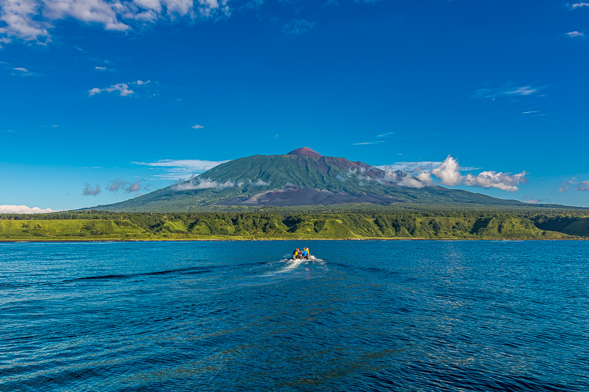 Четыре вулкана Курильских островов. Путешествие на другую планету (86/186)