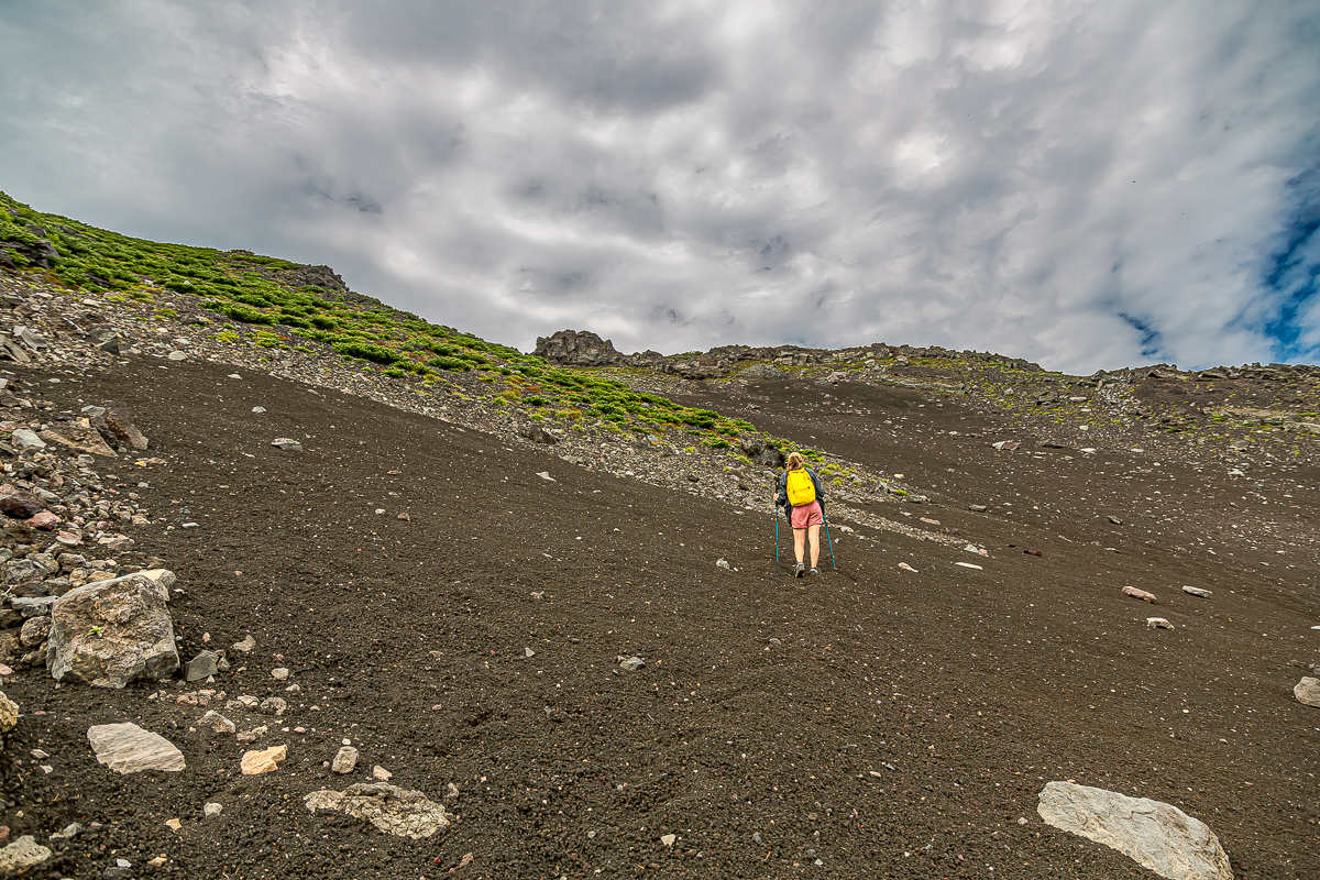 Четыре вулкана Курильских островов. Путешествие на другую планету (87/186)