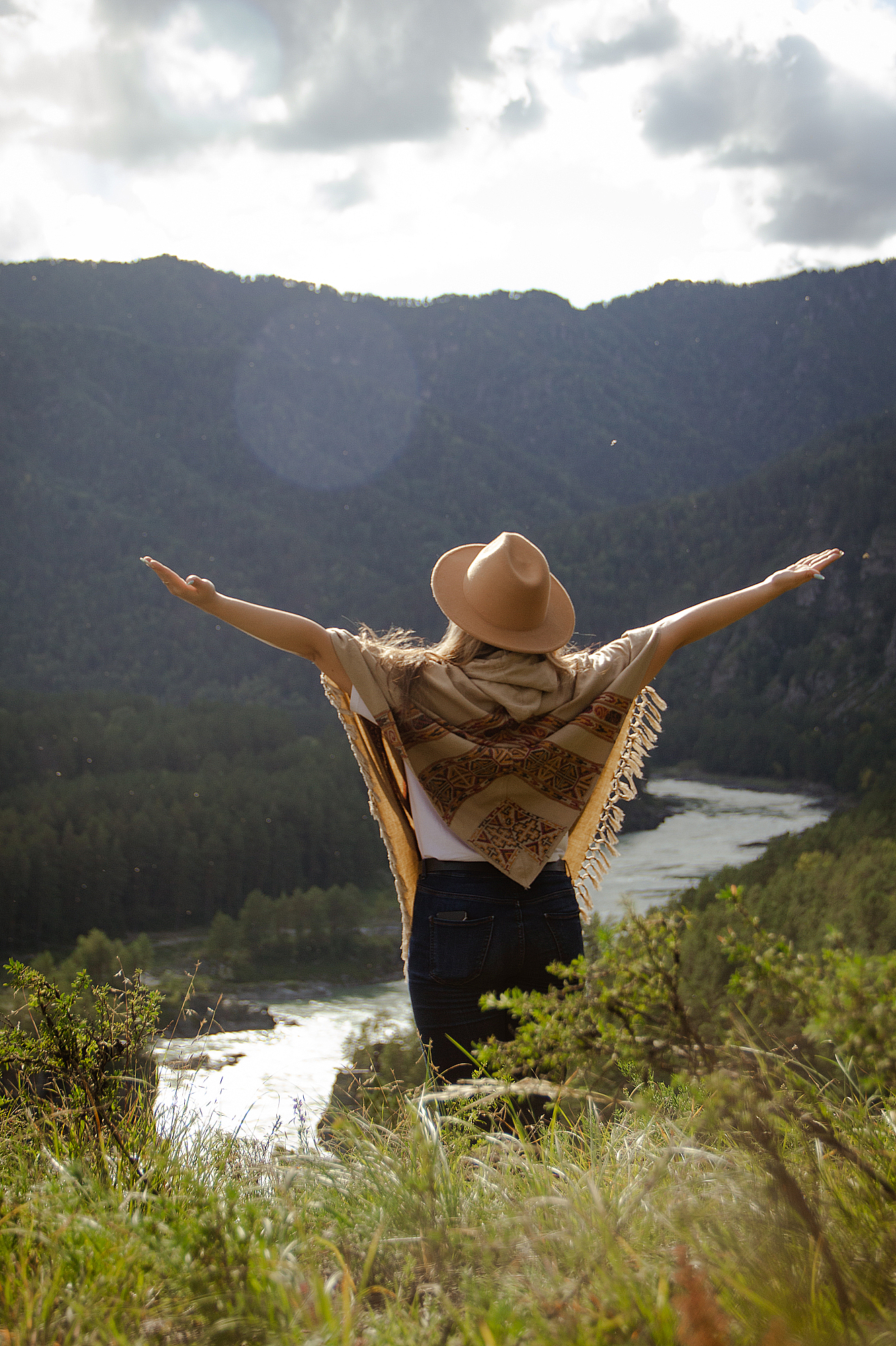 Знакомство с Алтаем 2026 - Гейзерное озеро, Марс, Чуйский тракт, Катунь, снежные горы (14/44)