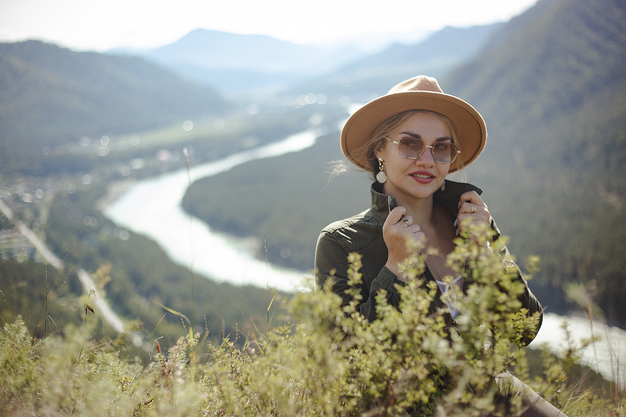 Знакомство с Алтаем 2026 - Гейзерное озеро, Марс, Чуйский тракт, Катунь, снежные горы (11/44)