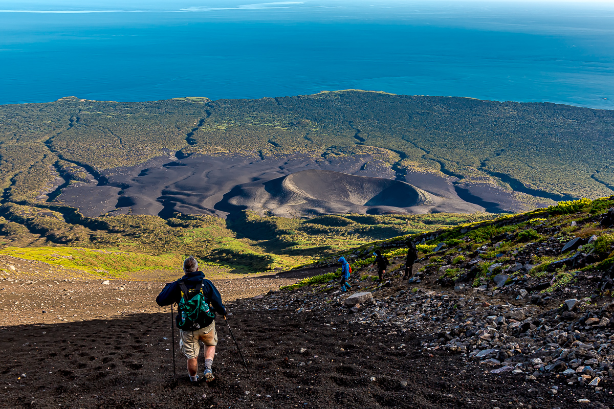 Три вулкана Курильских островов. Путешествие на другую планету (105/138)