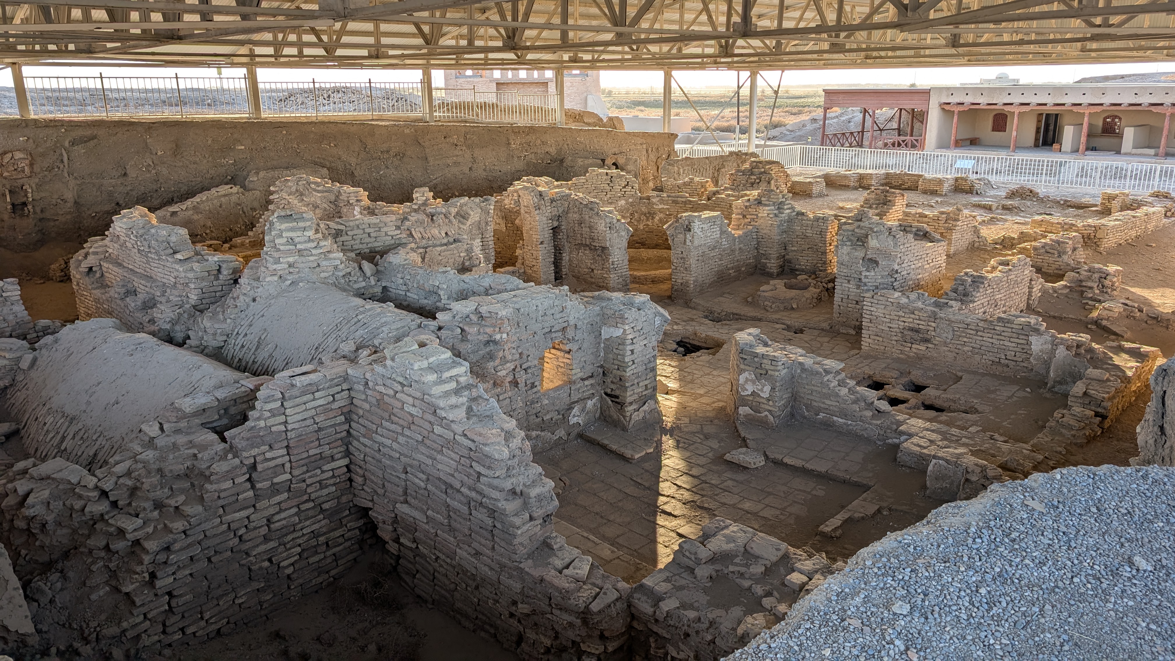 Древние города и святыни: открой Юг Казахстана за 4 дня (8/21)