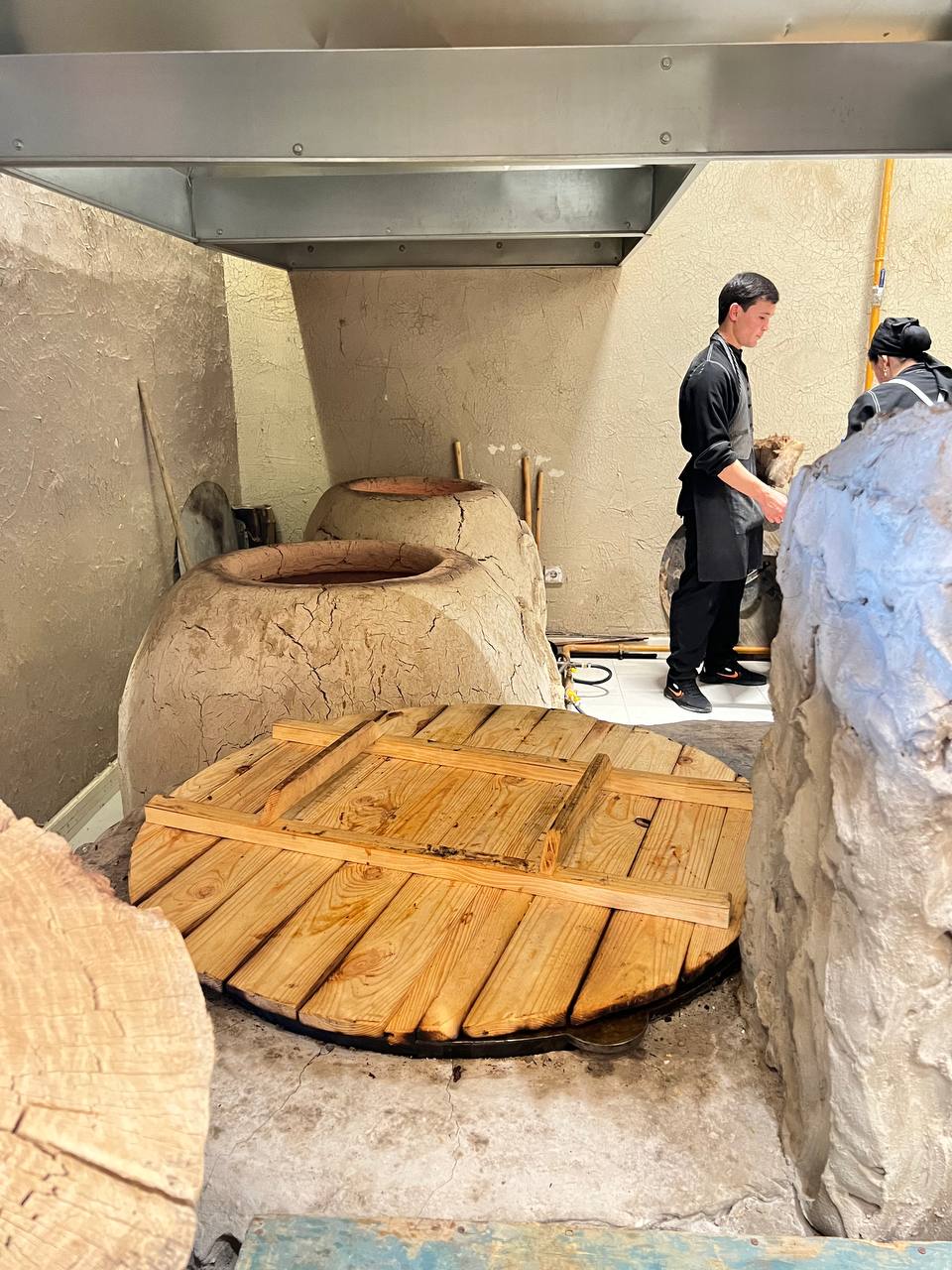 Туркменистан — аутентика, вкус юга, черная икра и вечное пламя пустыни (5/17)