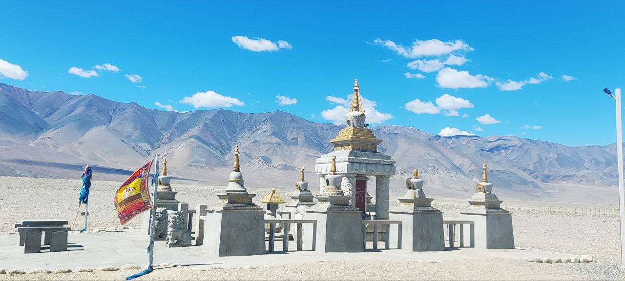 Цветущая Монголия. Озера и Барханы (17/47)